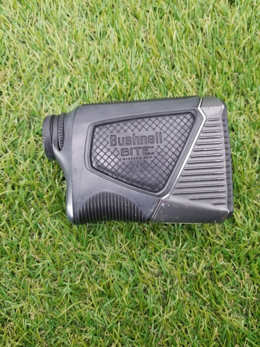 BUSHNELL PRO XE RANGEFINDER GOOD