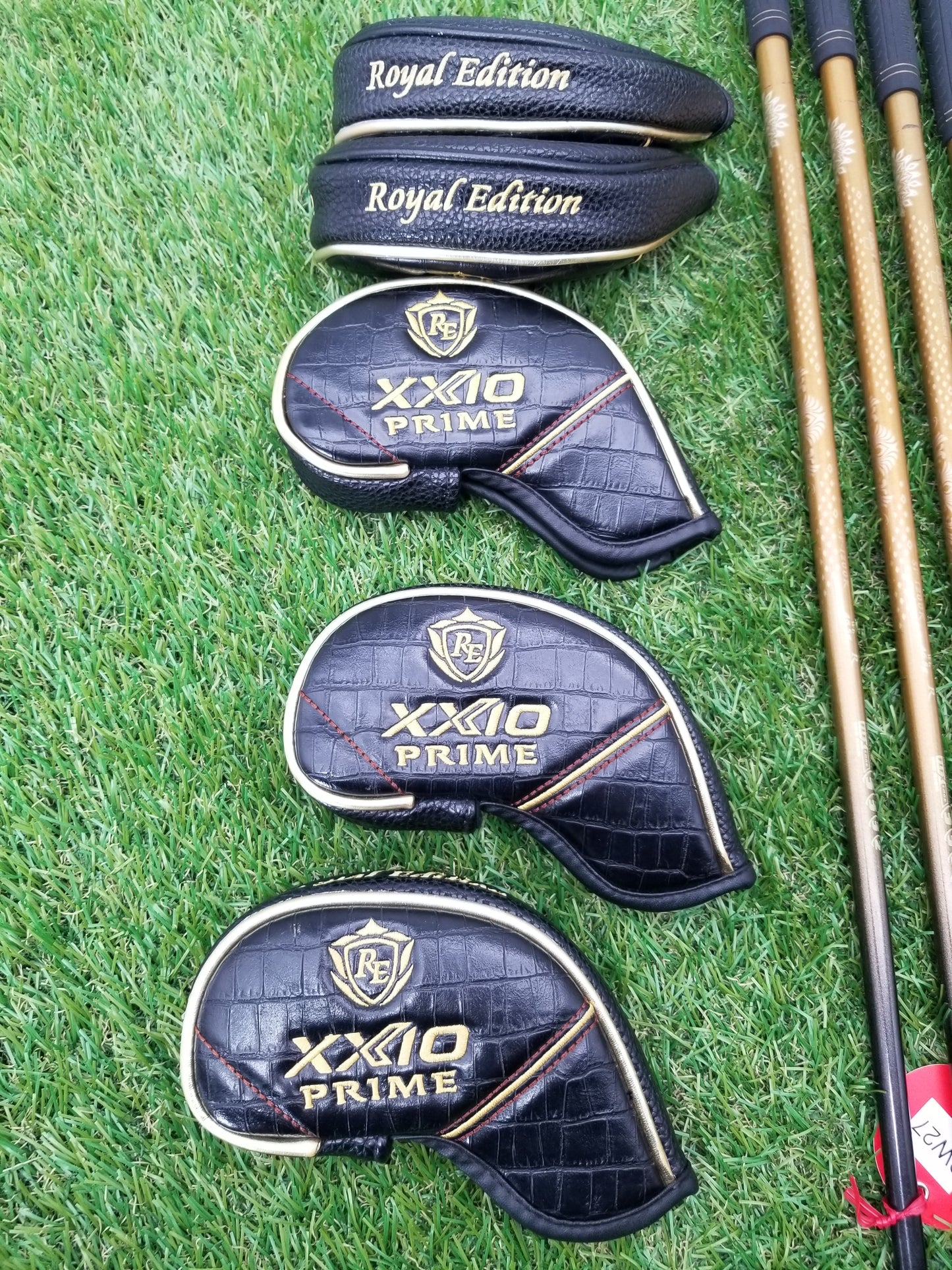 2023 XXIO PRIME 12 ROYAL EDITION IRON SET 7-PW,SW REGULAR SP-1200K +HC GOOD