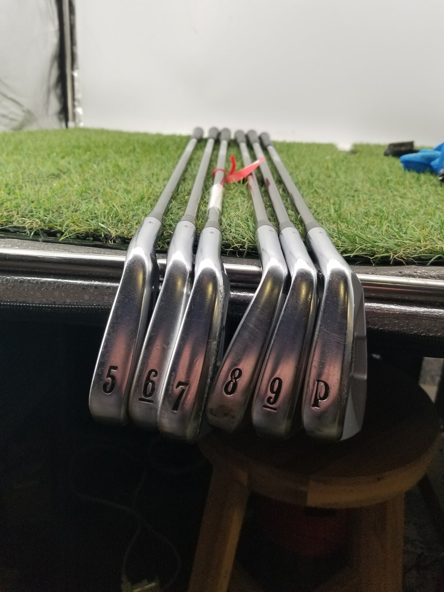 2009 CALLAWAY TOUR AUTHENTIC X PROTOTYPE IRON SET 5-PW SENIOR UST RECOIL GOOD