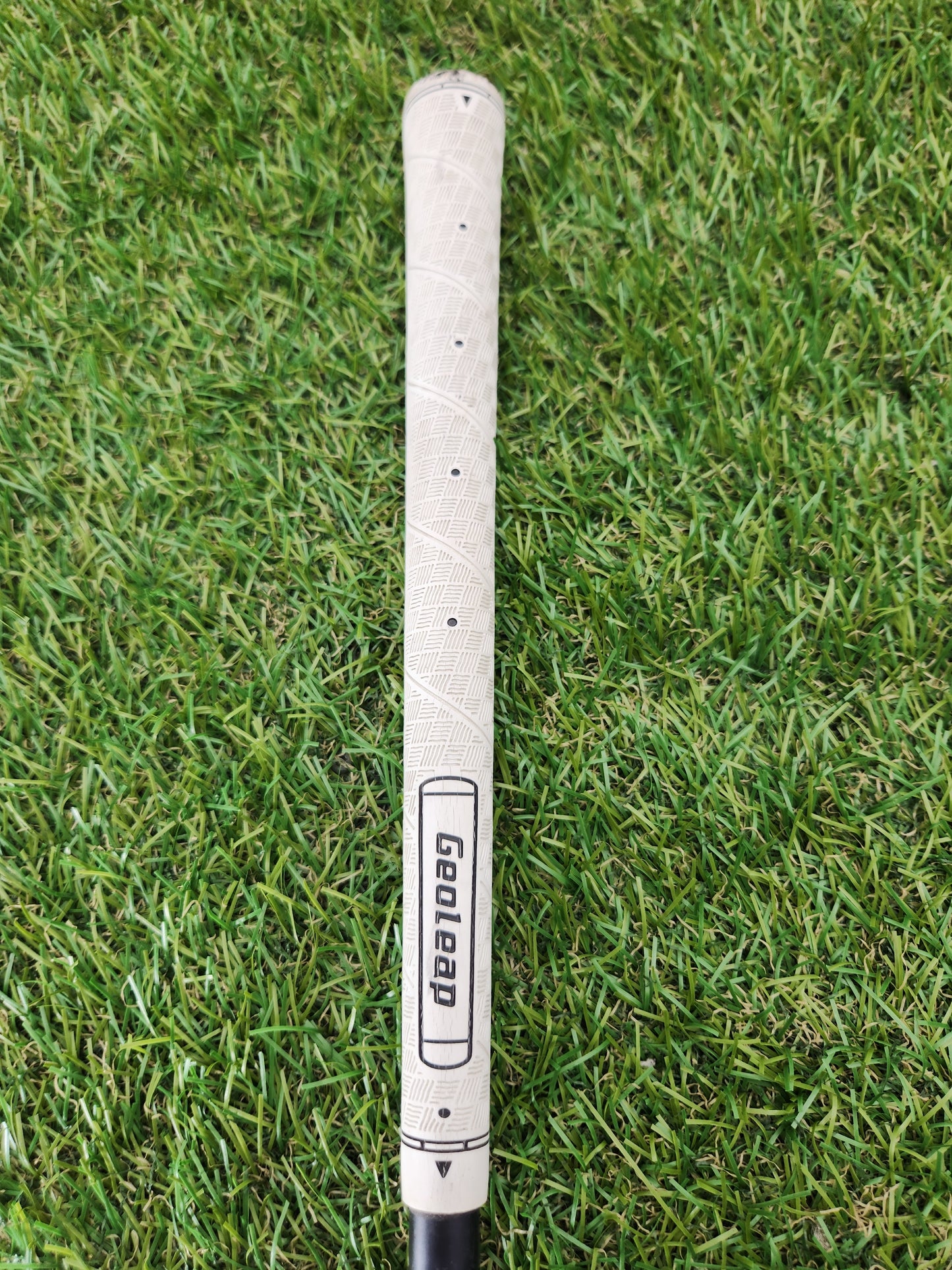 TOMMY ARMOUR 845S SILVER SCOT 9 IRON STIFF G FORCE 2 TS 105 36" GOOD