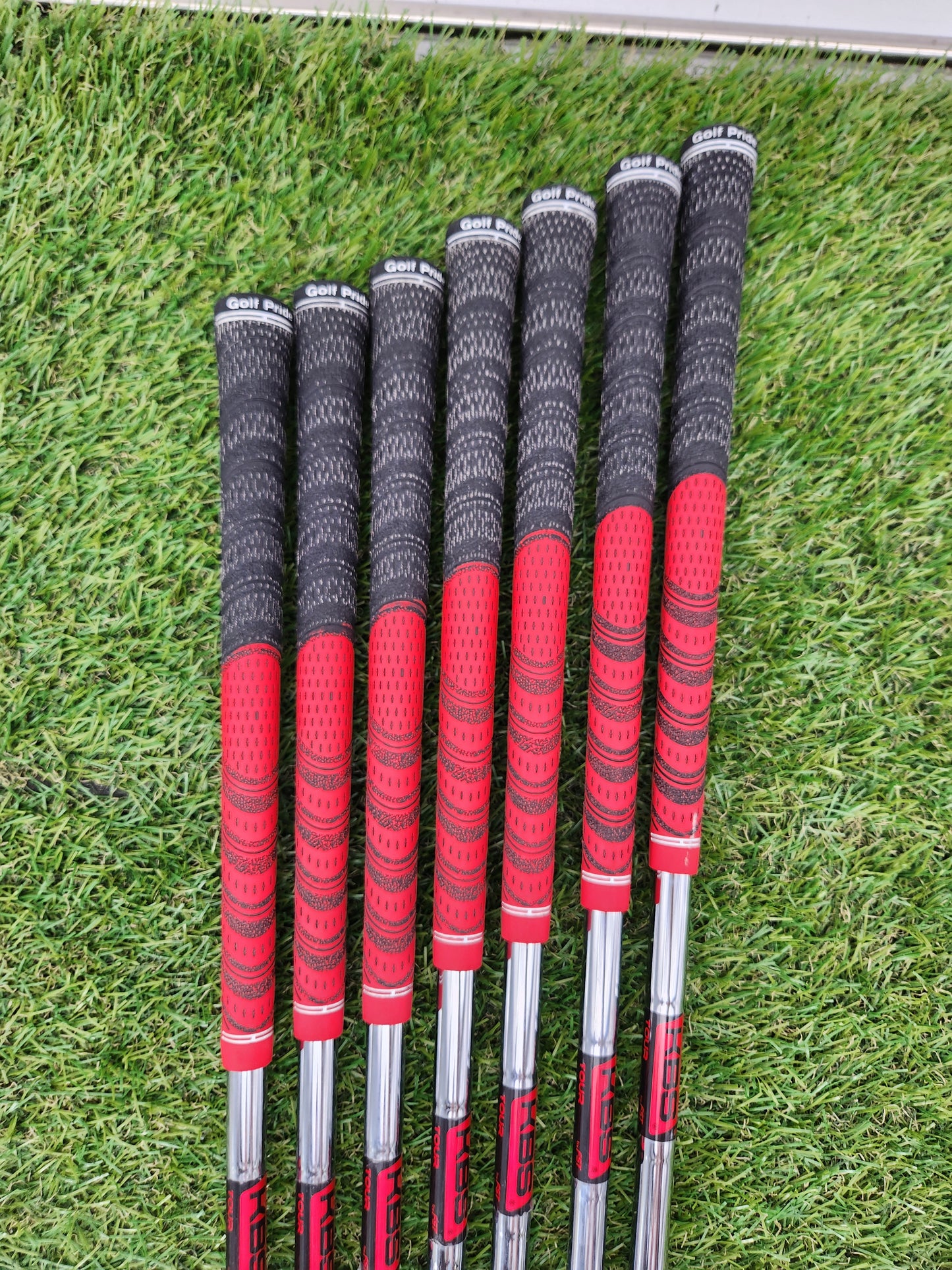 2019 TAYLORMADE P760 IRON SET 4-PW STIFF KBS TOUR GOOD