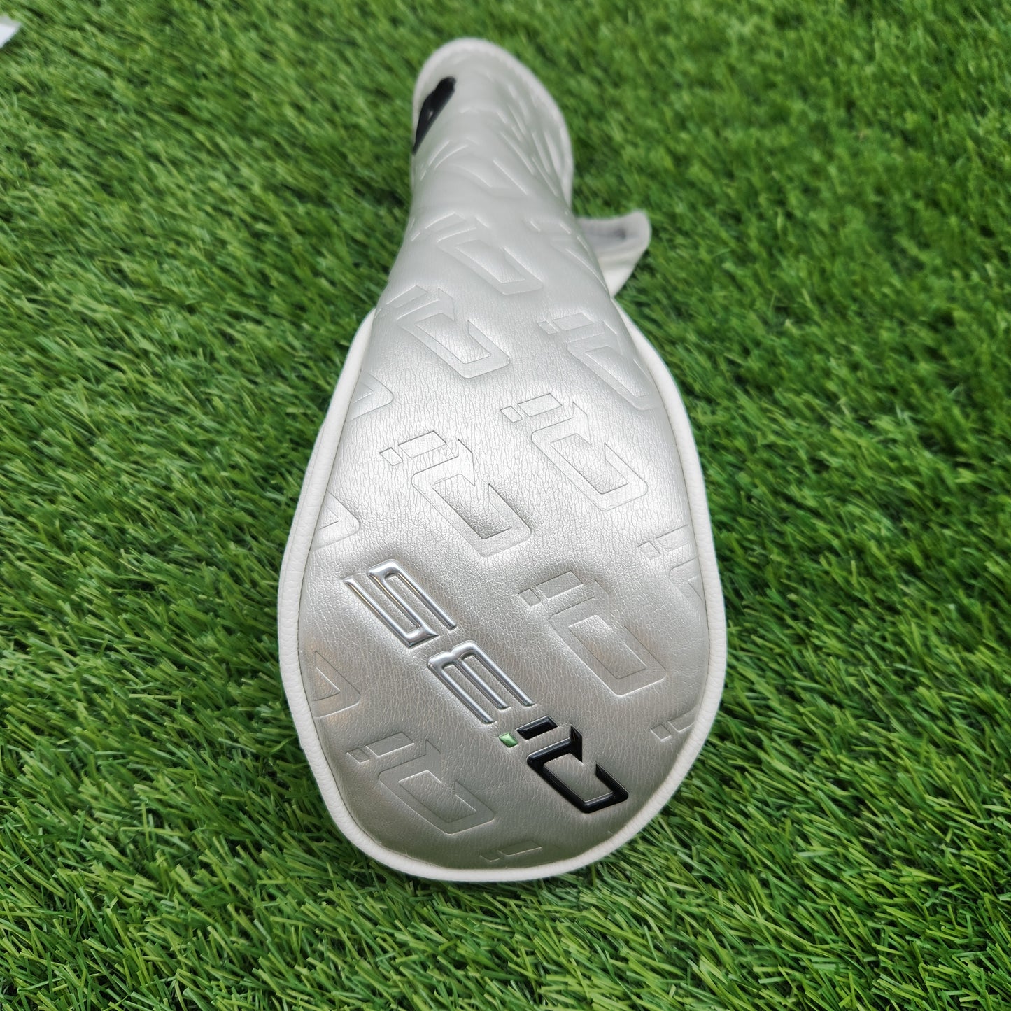 TAYLORMADE QI35 FAIRWAY WOOD HEADCOVER VERYGOOD