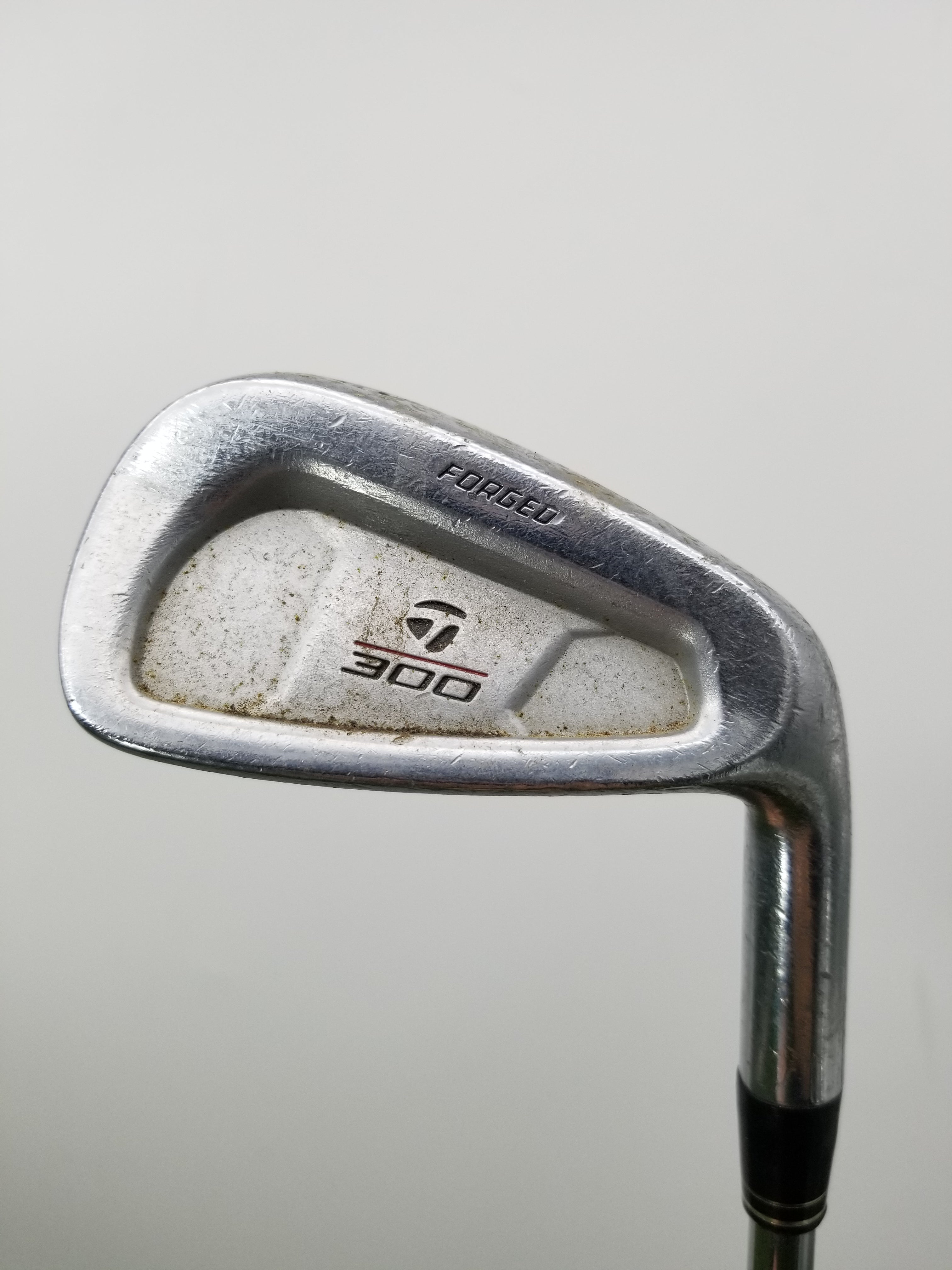 TAYLORMADE 300 FORGED 9 IRON REGULAR TRUE TEMPER DYNAMIC GOLD