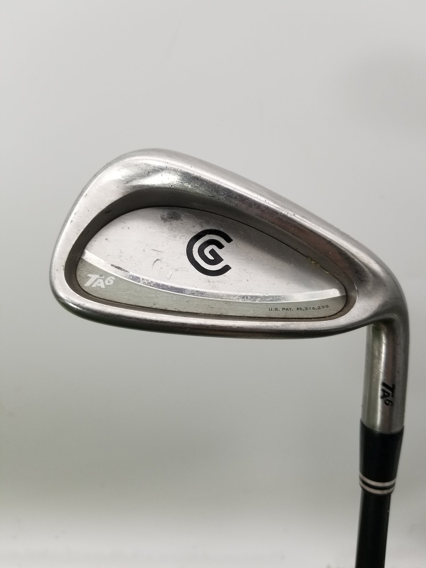 2004 CLEVELAND TA6 9 IRON SENIOR CLEVELAND GRAPHITE 36" GOOD