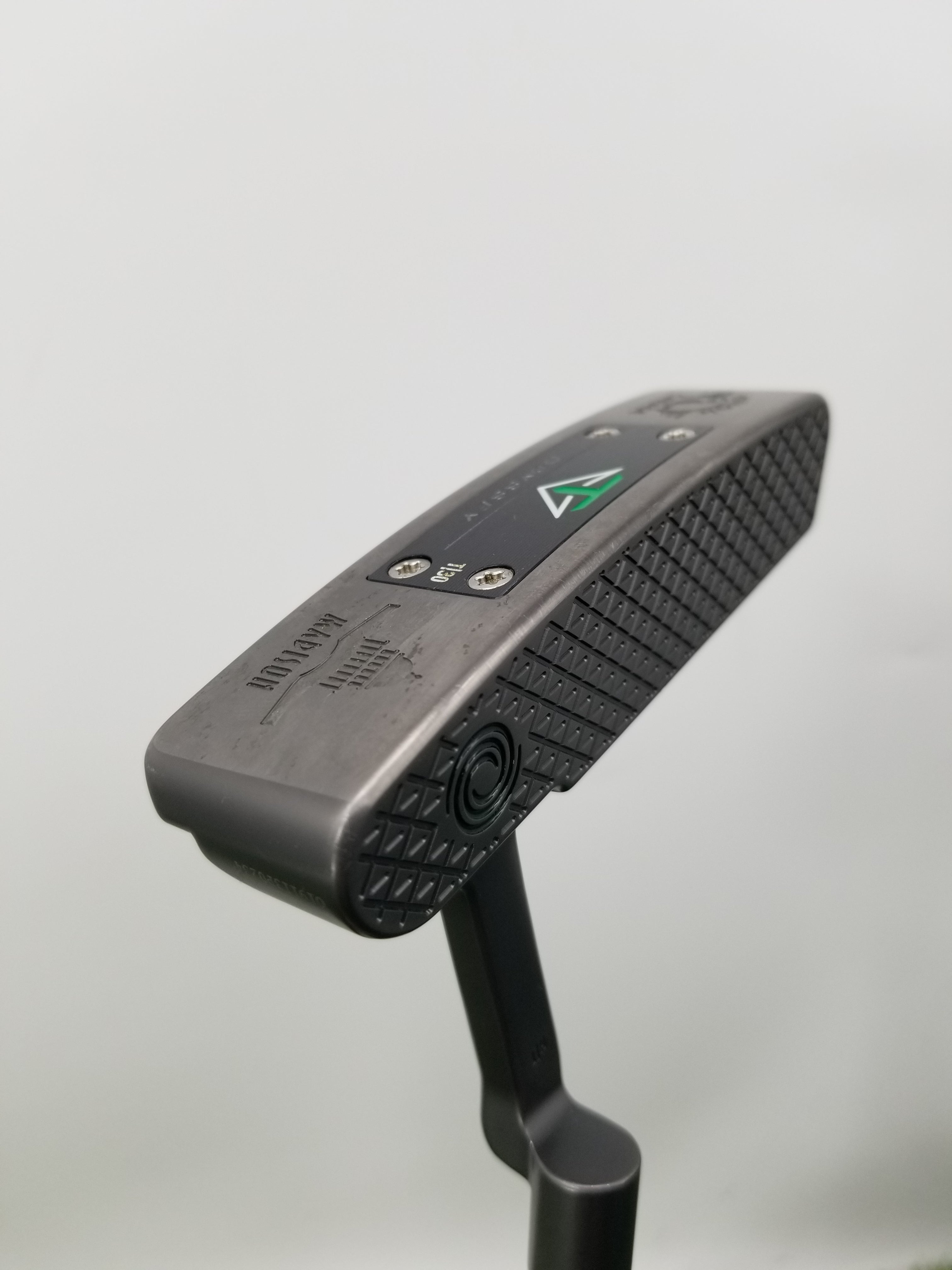 2022 ODYSSEY TOULON GARAGE MADISON PUTTER 28.5