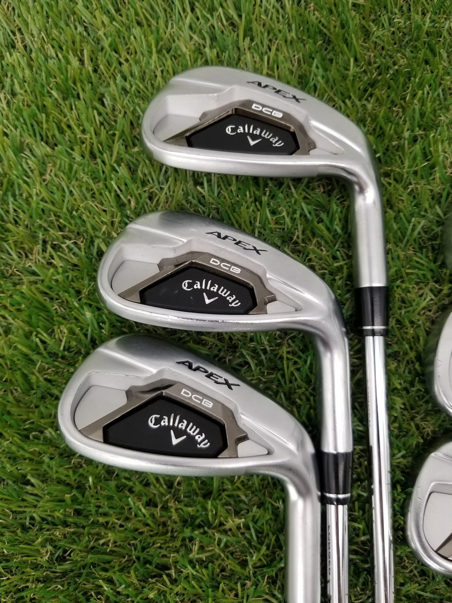 2021 CALLAWAY APEX DCB 21 IRON SET 5-PW,AW REGULAR TT ELEVATE 85 GOOD