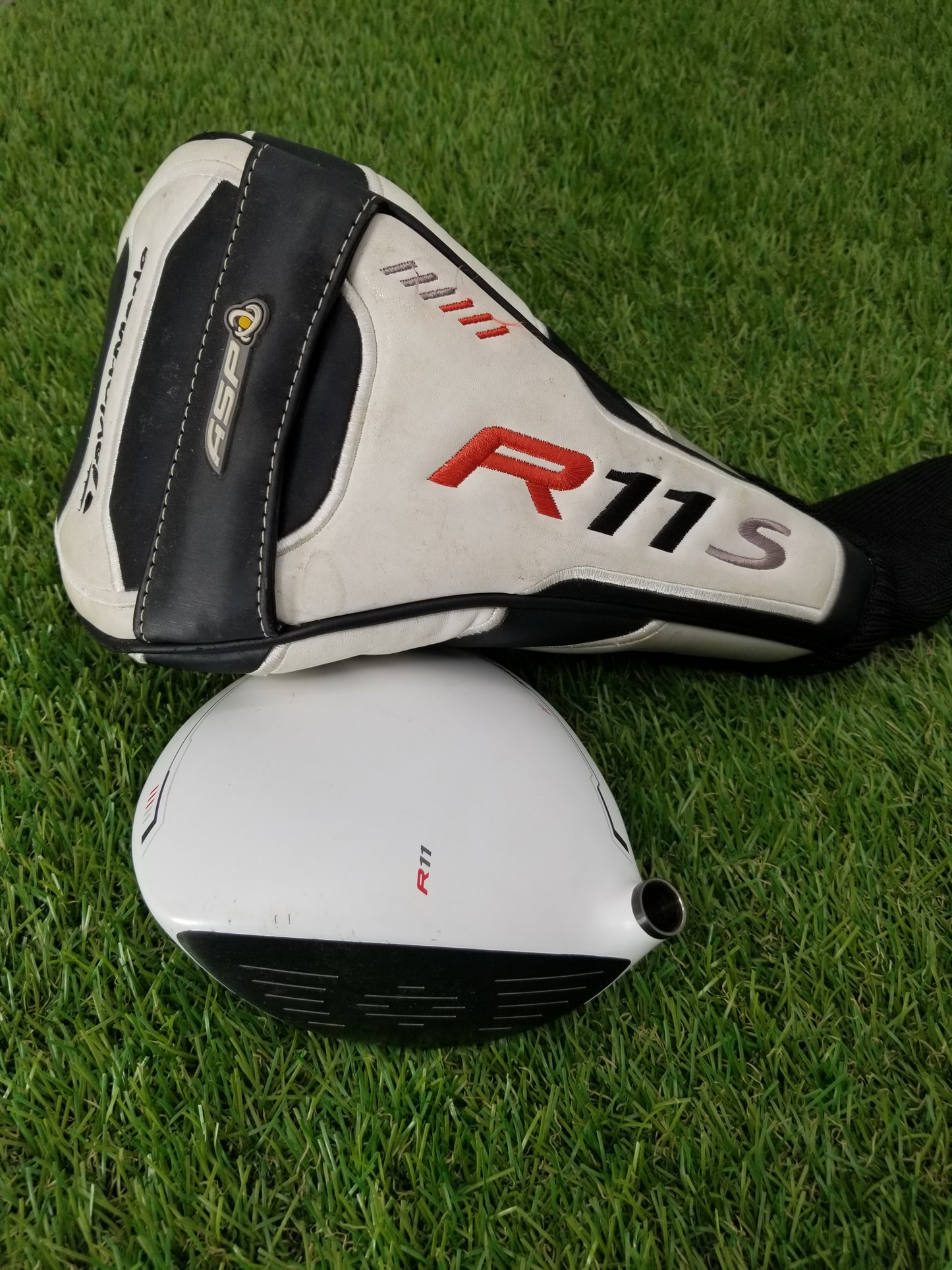 2012 TAYLORMADE R11S DRIVER 9* CLUBHEAD ONLY+HC FAIR