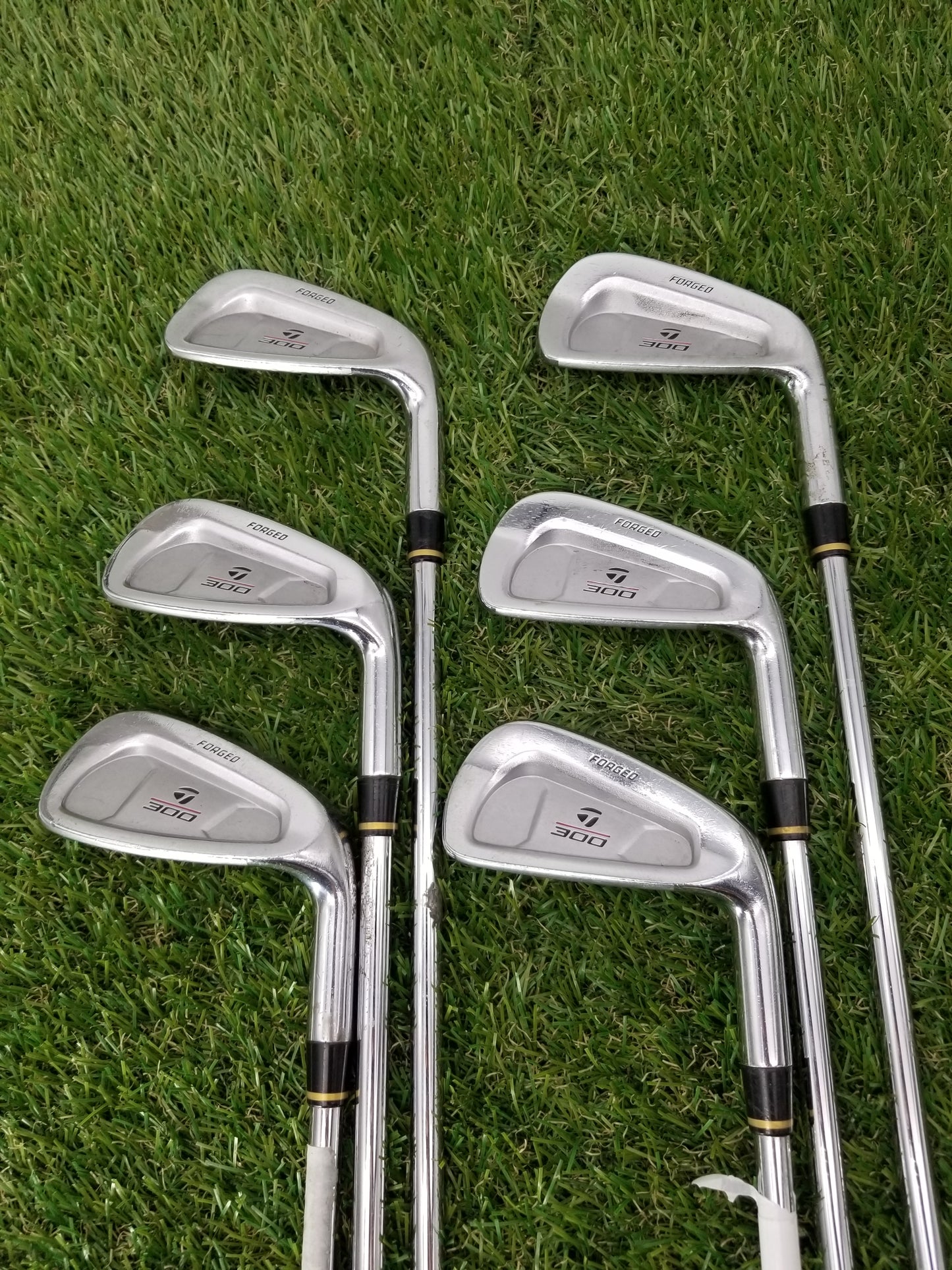 TAYLORMADE 300 IRON SET 5-PW REGULAR LIGHT METAL FAIR