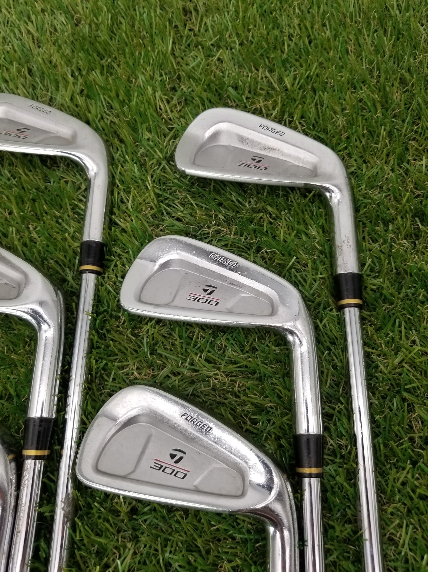 TAYLORMADE 300 IRON SET 5-PW REGULAR LIGHT METAL FAIR