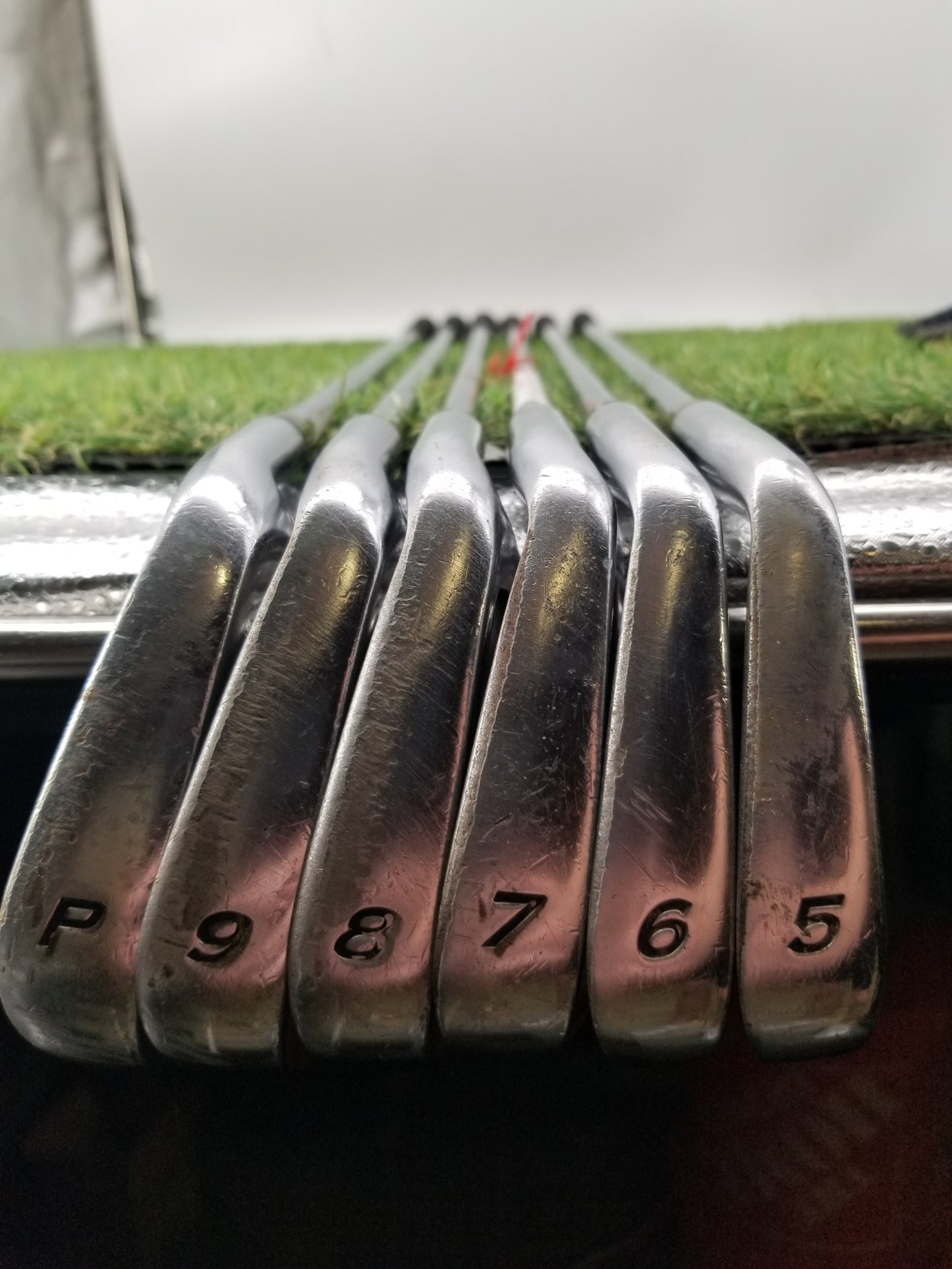 TAYLORMADE 300 IRON SET 5-PW REGULAR LIGHT METAL FAIR