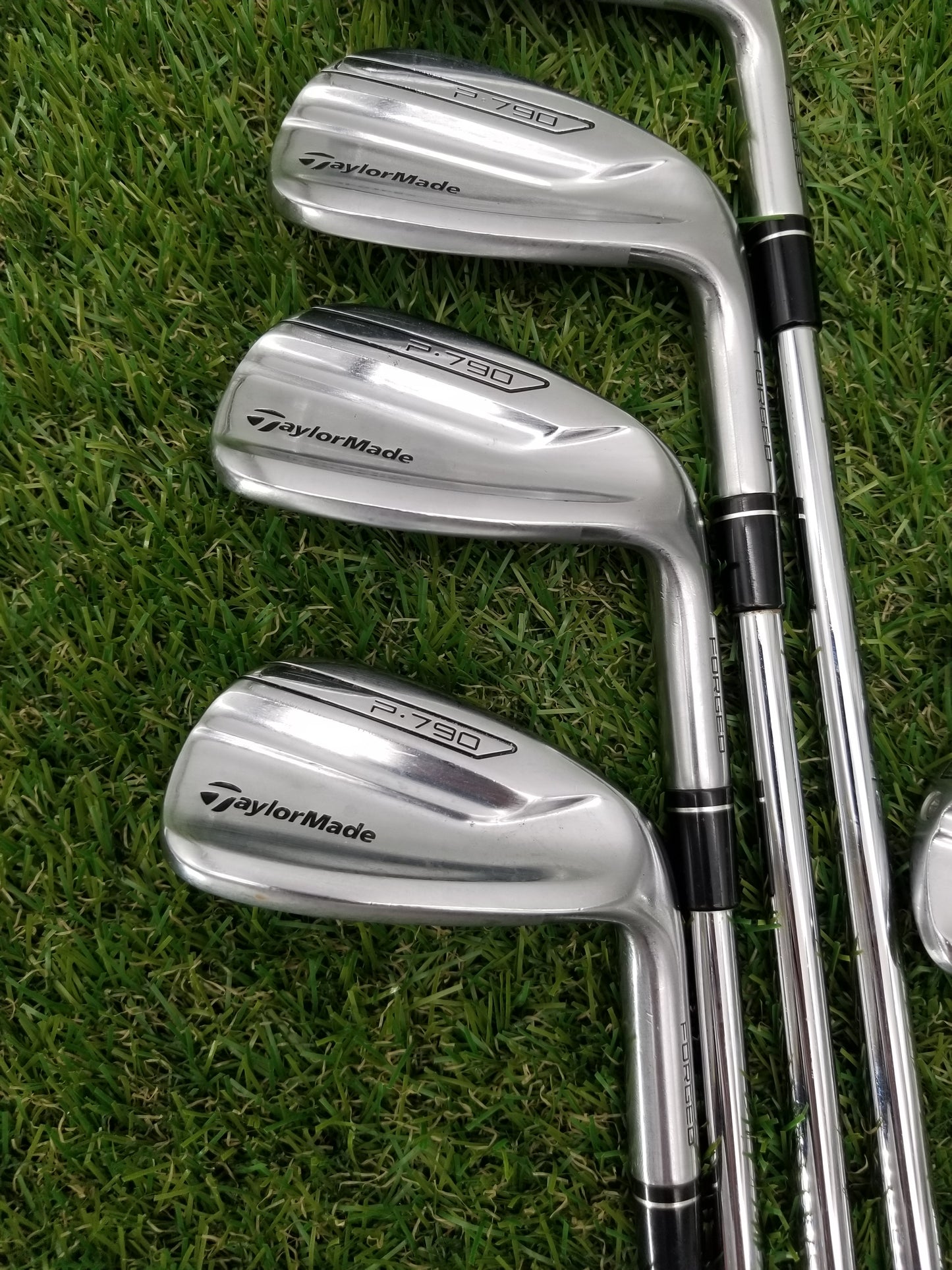 2018 TAYLORMADE P790 CHROME IRON SET 4-PW,AW STIFF PROJECTX RIFLE PRECISION GOOD