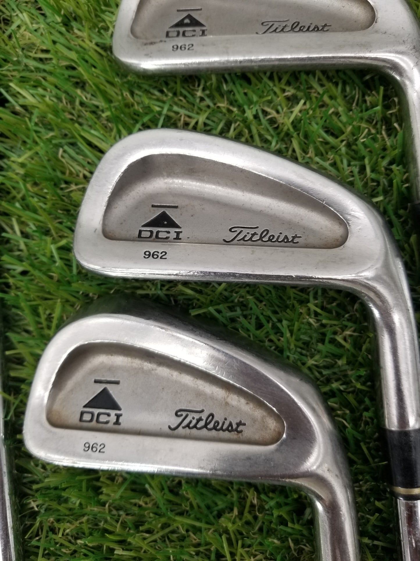 1997 TITLEIST DCI 962 IRON SET 2-PW STIFF TRUE TEMPER DYNAMIC GOLD FAIR