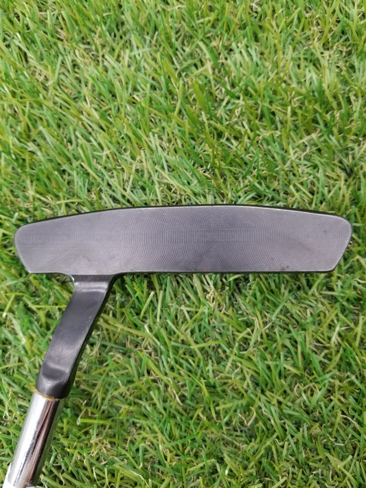 COBRA GREG NORMAN U MODEL BLACK PUTTER 33" VERYGOOD