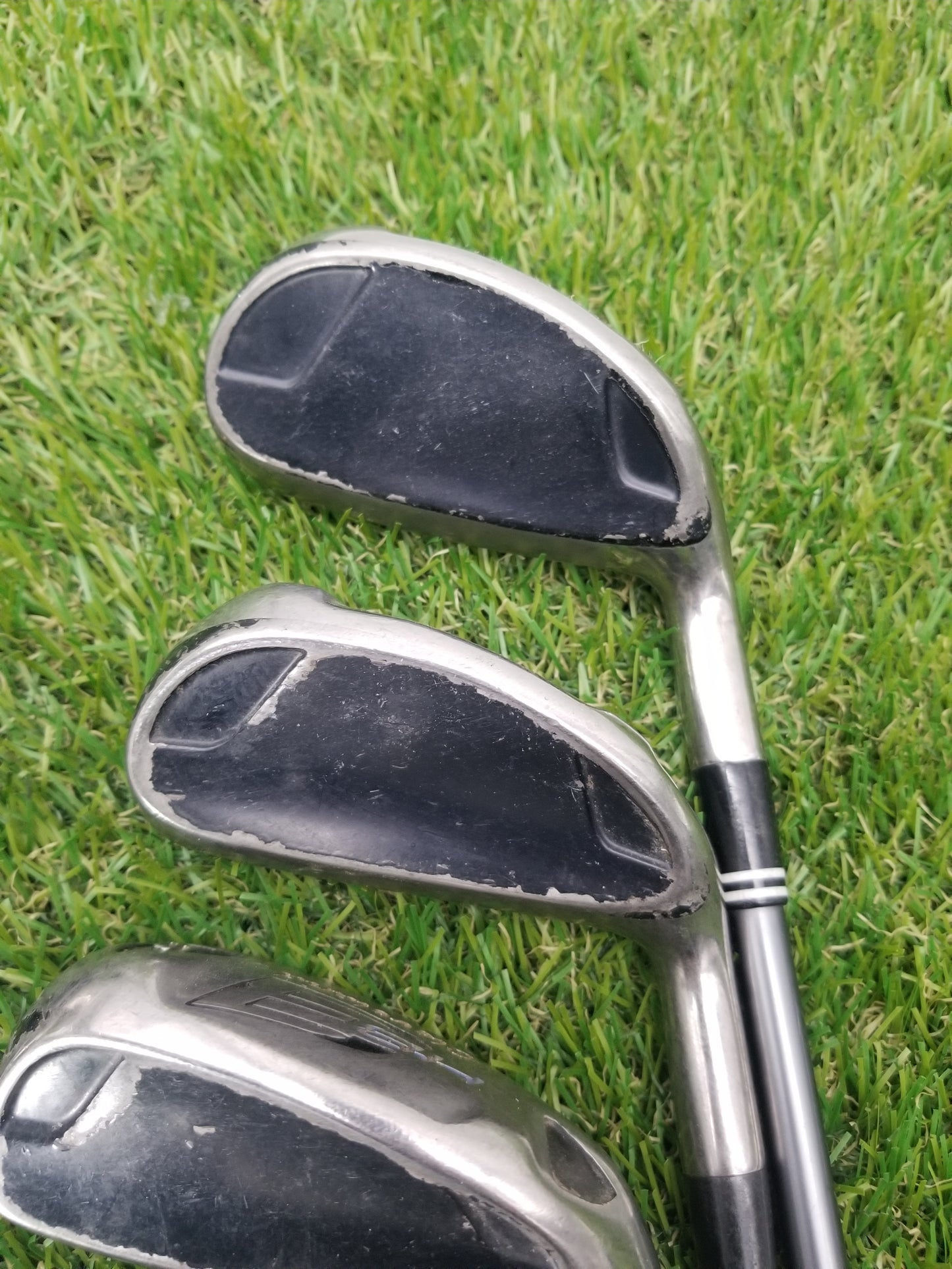 2010 CLEVELAND HB3 IRON SET 4-PW,SW (NO 9 IRON) REGULAR ULTRALITE 65G FAIR