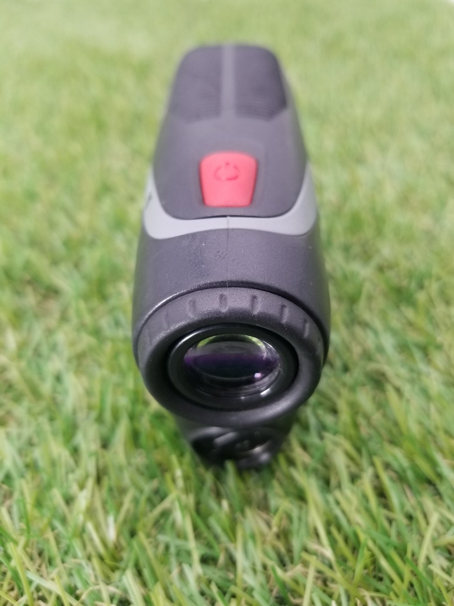 BUSHNELL TOUR V5 RANGEFINDER 6X MAGNIFICATION WITH SLOP MAGNETIC CART MOUNT