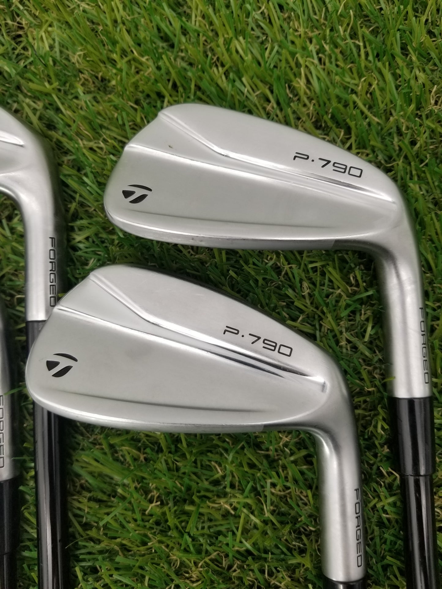 2021 TAYLORMADE P790 IRON SET 6-PW REGULAR MITSUBISHI CHEMICAL MMT 85 GOOD