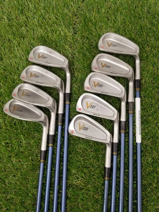 TAYLORMADE V721 IRON SET 4-PW,AW,SW REGULAR FLEX-TWIST GRAPHITE GOOD