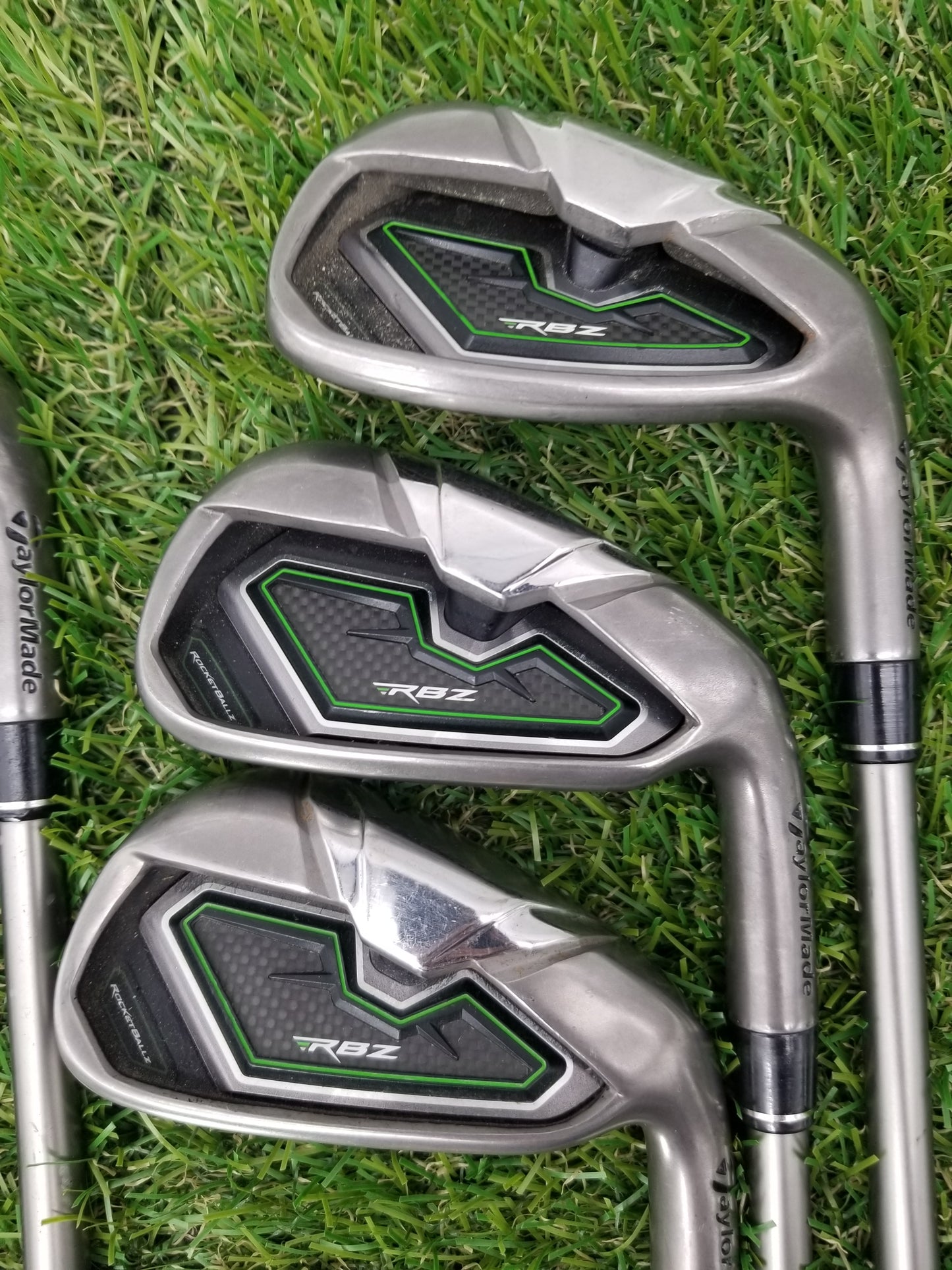 2012 TAYLORMADE RBZ IRON SET 6-PW,SW LADIES RBZ 55G GOOD