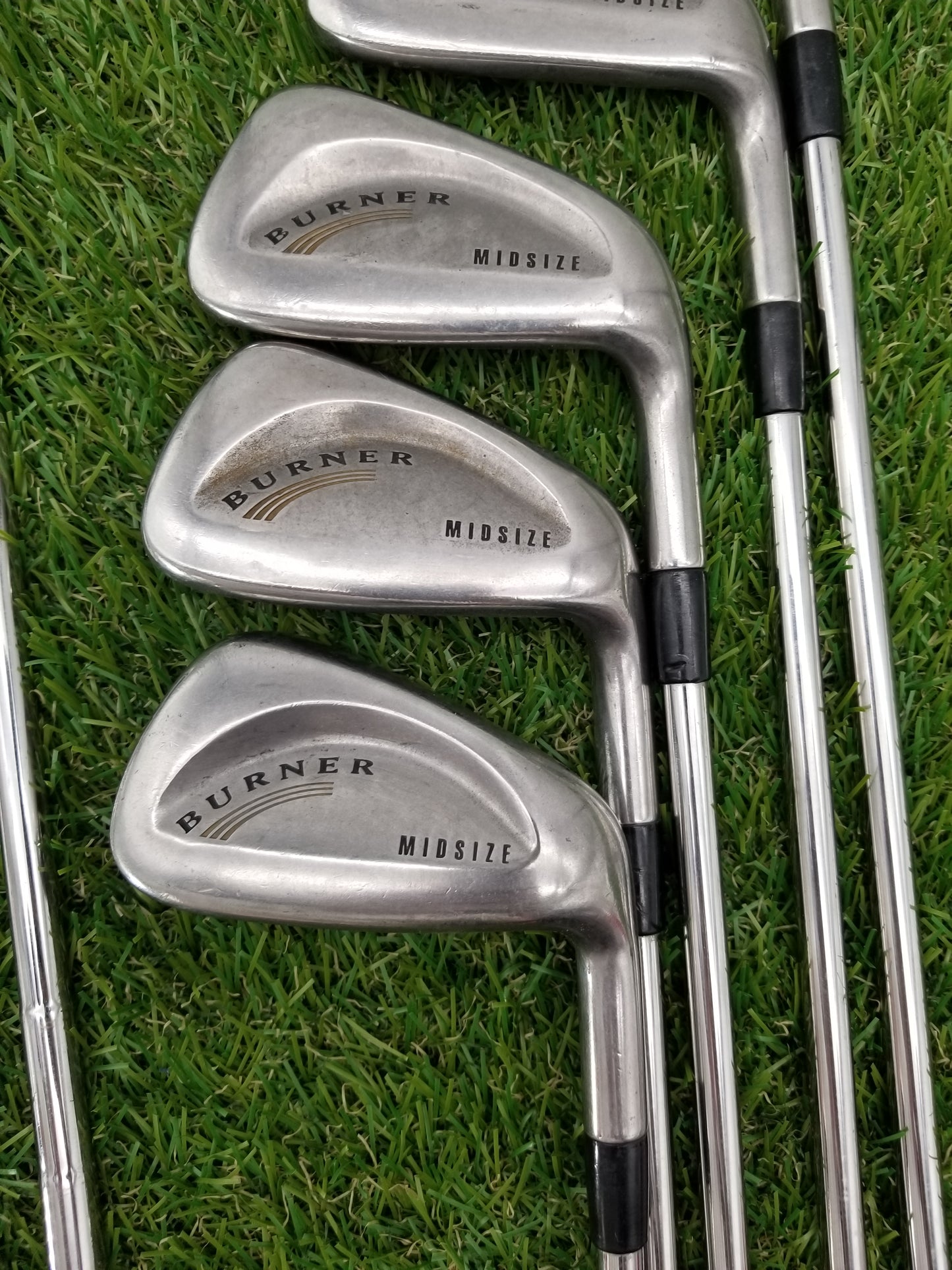 TAYLORMADE BURNER MIDSIZE IRON 3-PW,SW REGULAR TRUE TEMPER DYNALITE GOOD