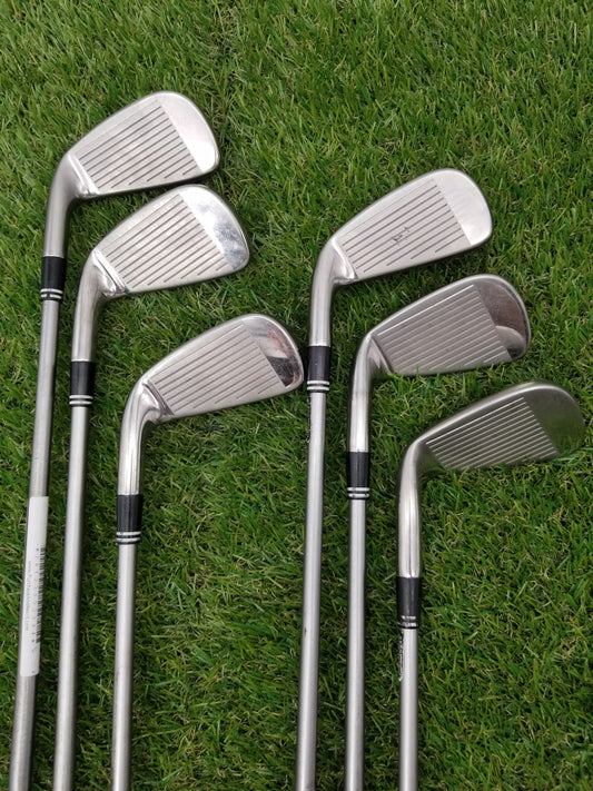 2009 CLEVELAND HIBORE BLOOM XLI IRON SET 5-9,SW LADIES GRAPHITE DESIGN YSQT FAIR