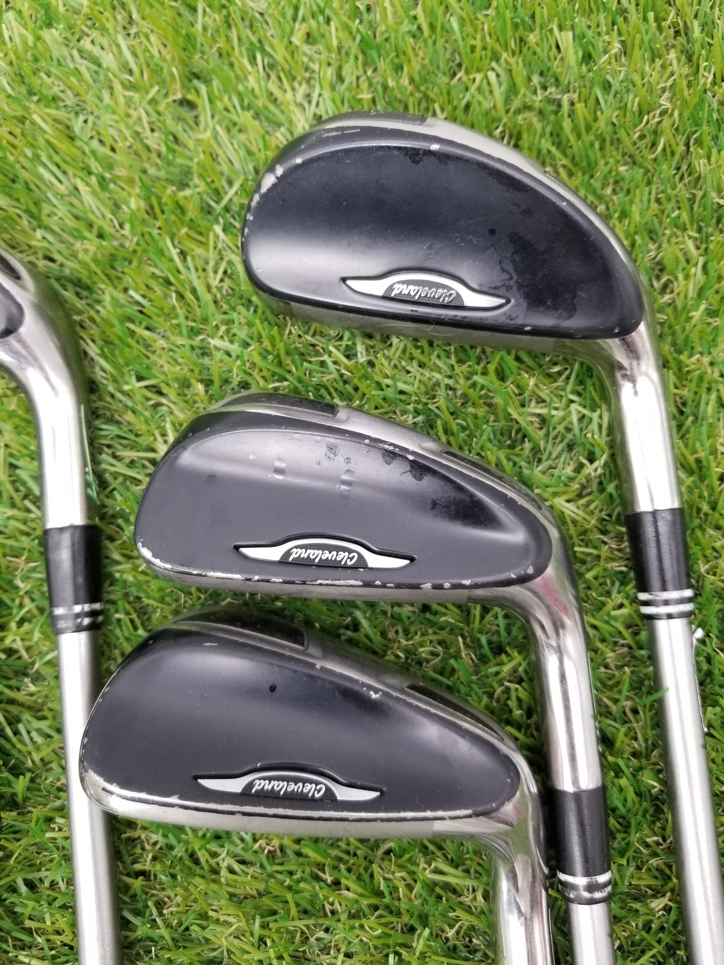 2009 CLEVELAND HIBORE BLOOM XLI IRON SET 5-9,SW LADIES GRAPHITE DESIGN YSQT FAIR