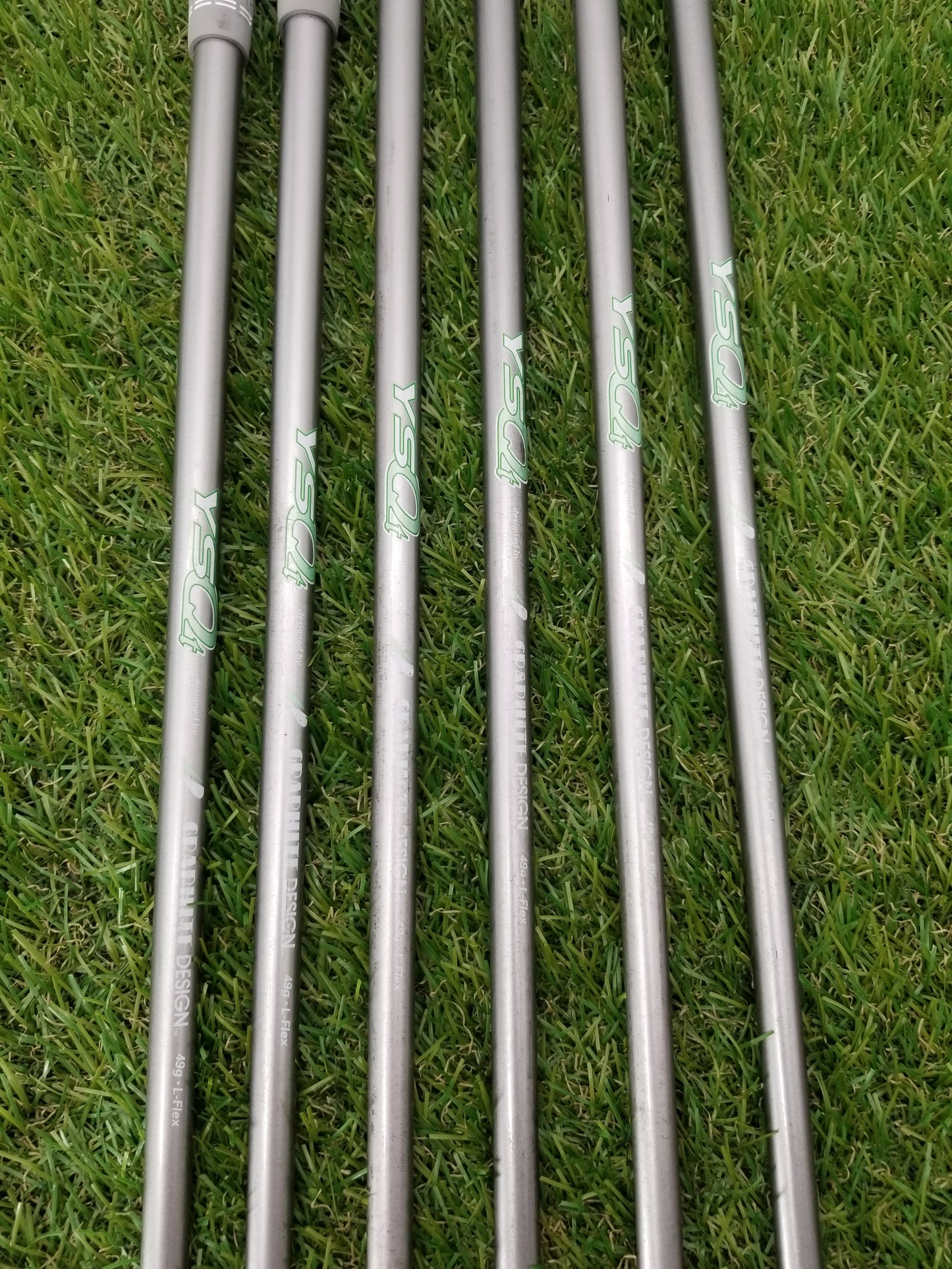 2009 CLEVELAND HIBORE BLOOM XLI IRON SET 5-9,SW LADIES GRAPHITE DESIGN YSQT FAIR