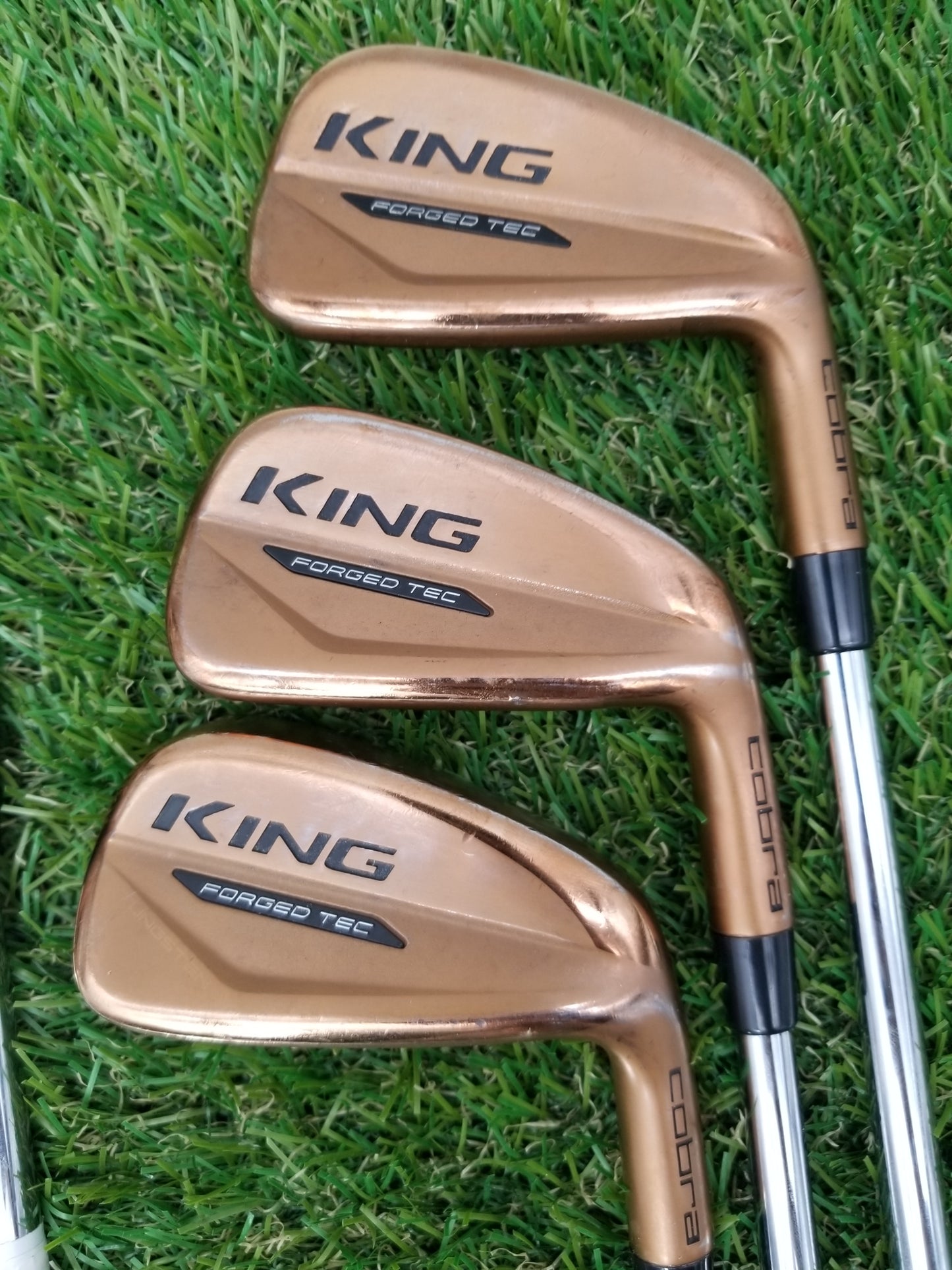 2020 COBRA KING FORGED TEC IRON SET 5-PW STIFF TRUE TEMPER DYNAMIC GOLD GOOD