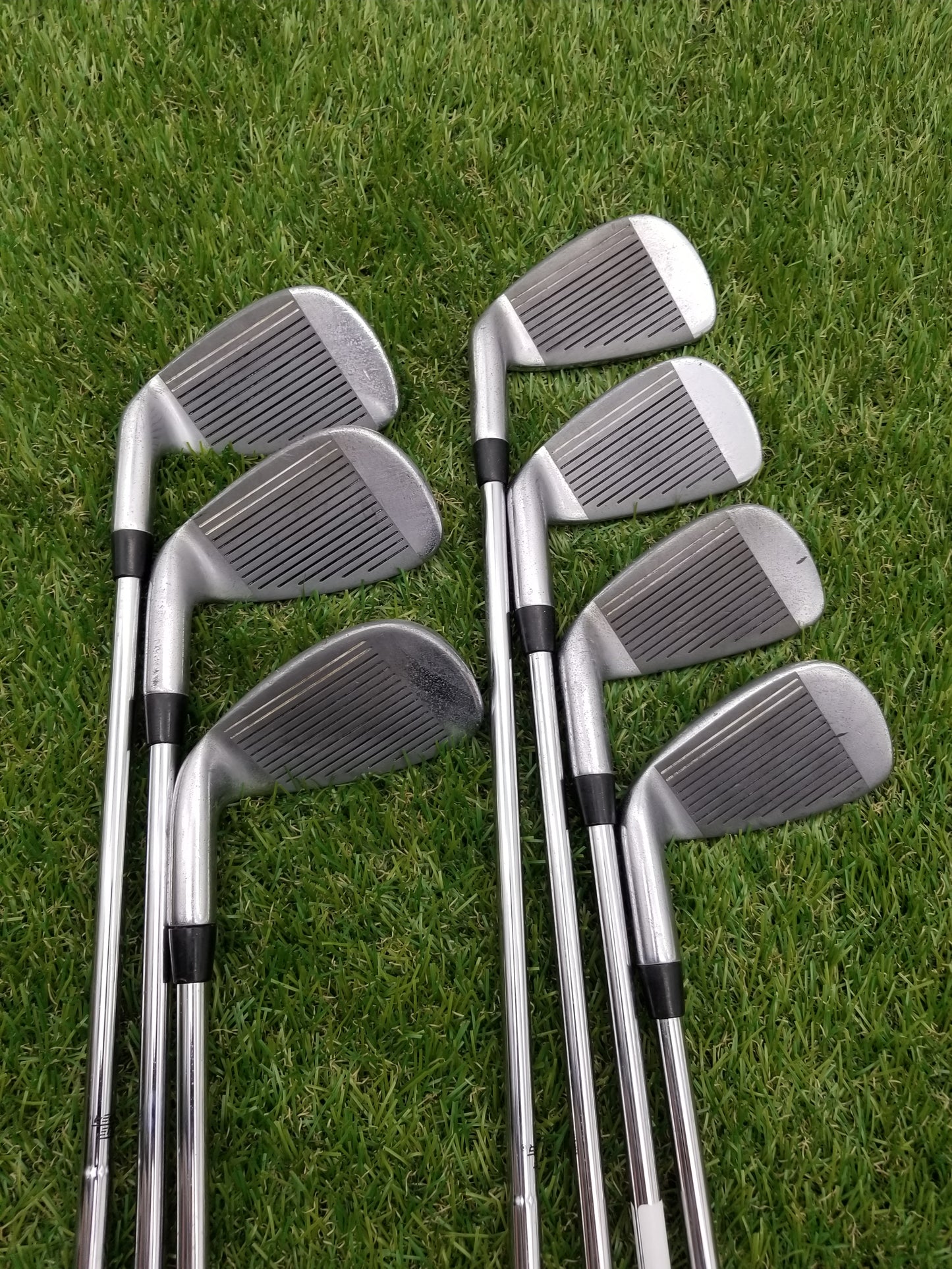 WILSON ULTRA IRON SET 5-PW,SW STIFF STEEL SHAFT GOOD