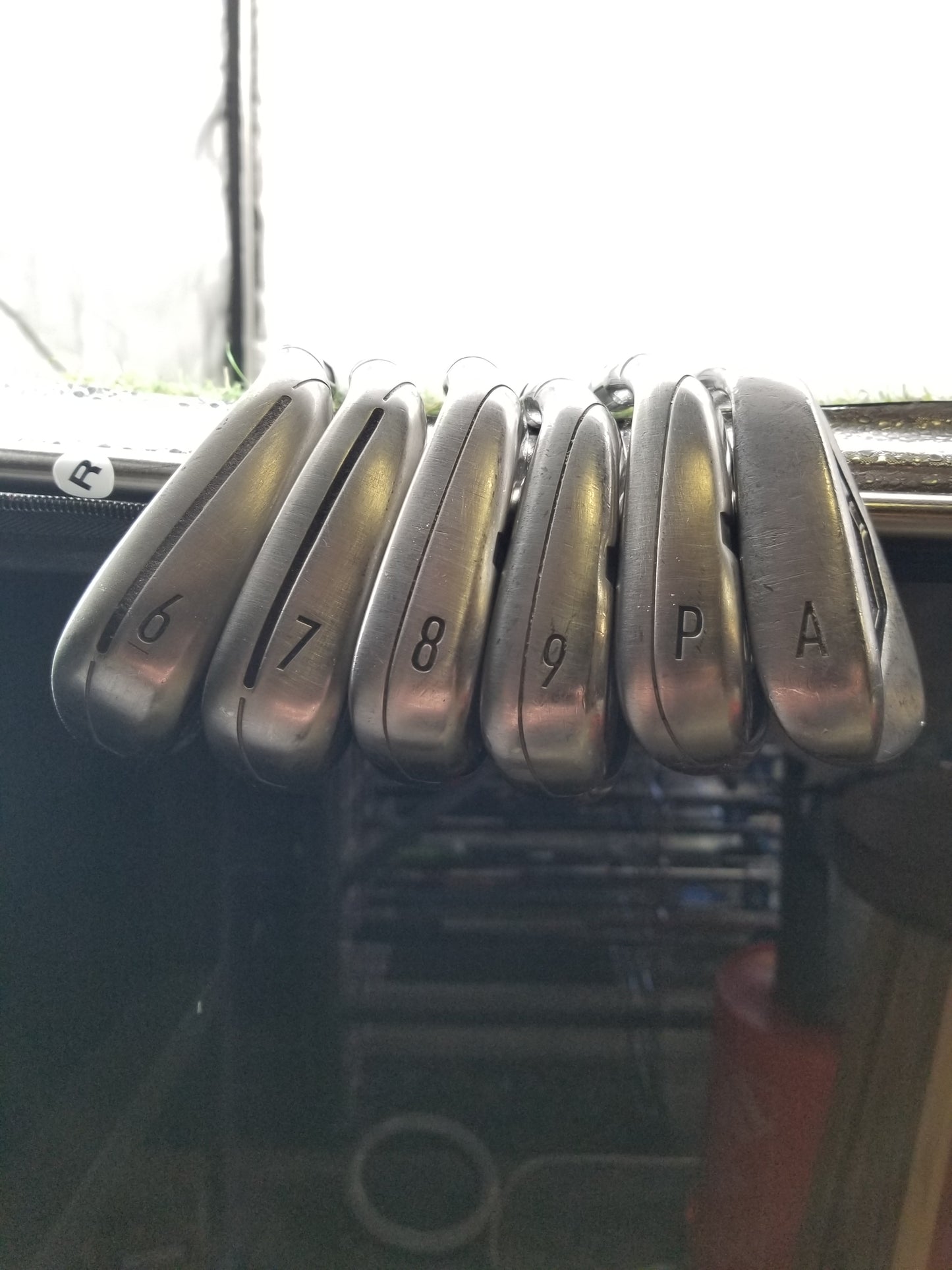 2018 TAYLORMADE M4 IRON SET 6-PW,AW REGULAR KBS MAX 85 (-1.5") GOOD