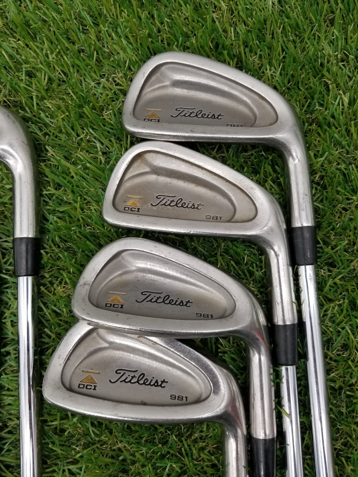 1998 TITLEIST DCI 981 IRON SET 3-PW STIFF TRUE TEMPER DYNAMIC GOLD S300 GOOD