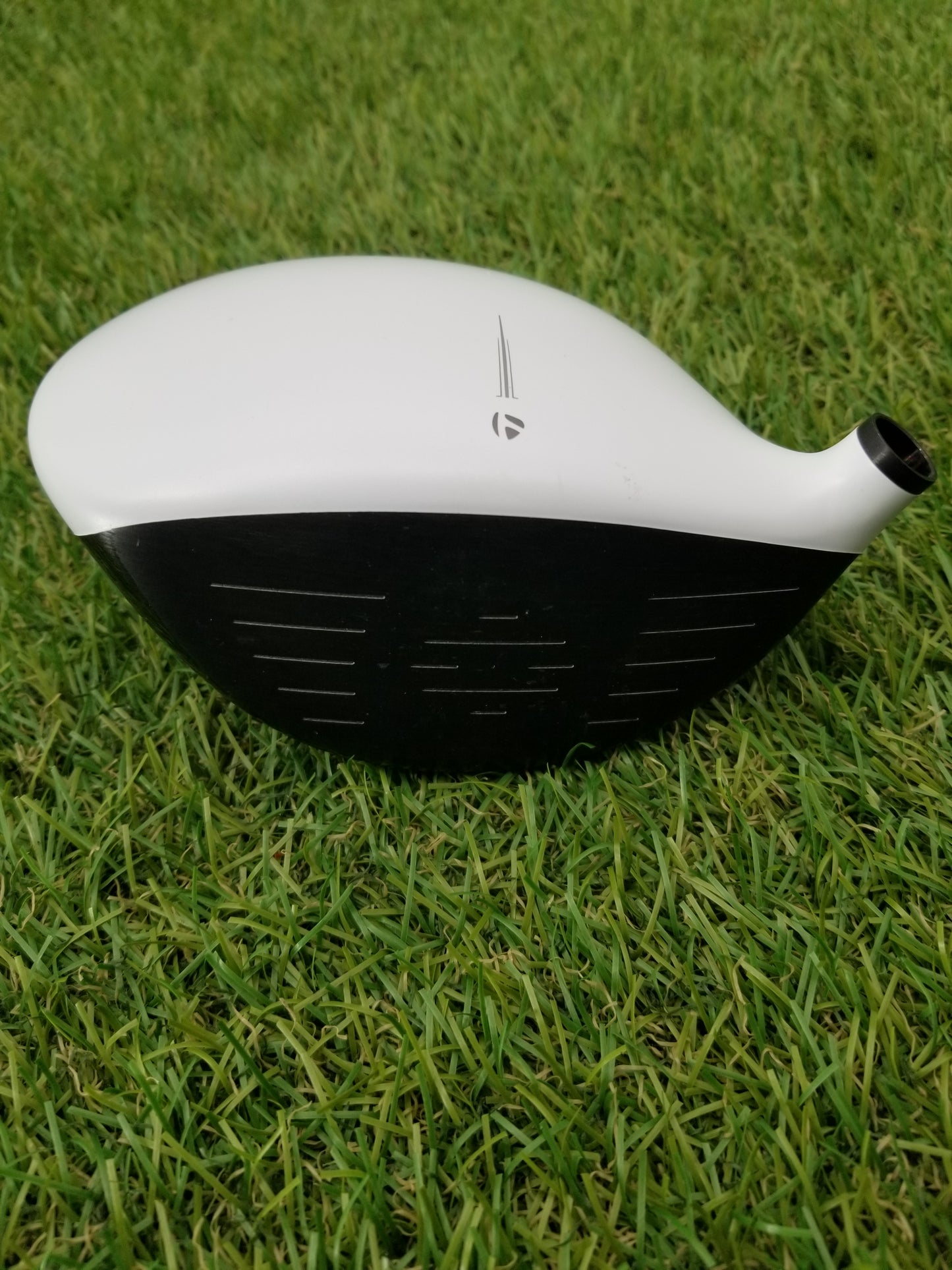 2014 TAYLORMADE R15 460 DRIVER 9.5* CLUBHEAD ONLY GOOD