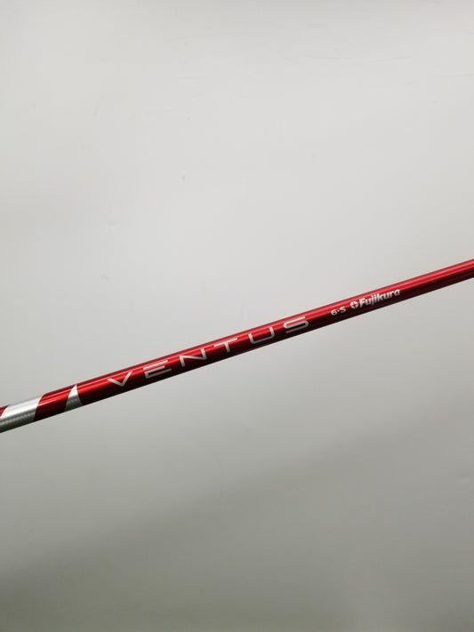 FUJIKURA VENTUS RED 6S VELOCORE DRIVER SHAFT STIFF 65G CALLAWAY TIP 44" VERYGOOD