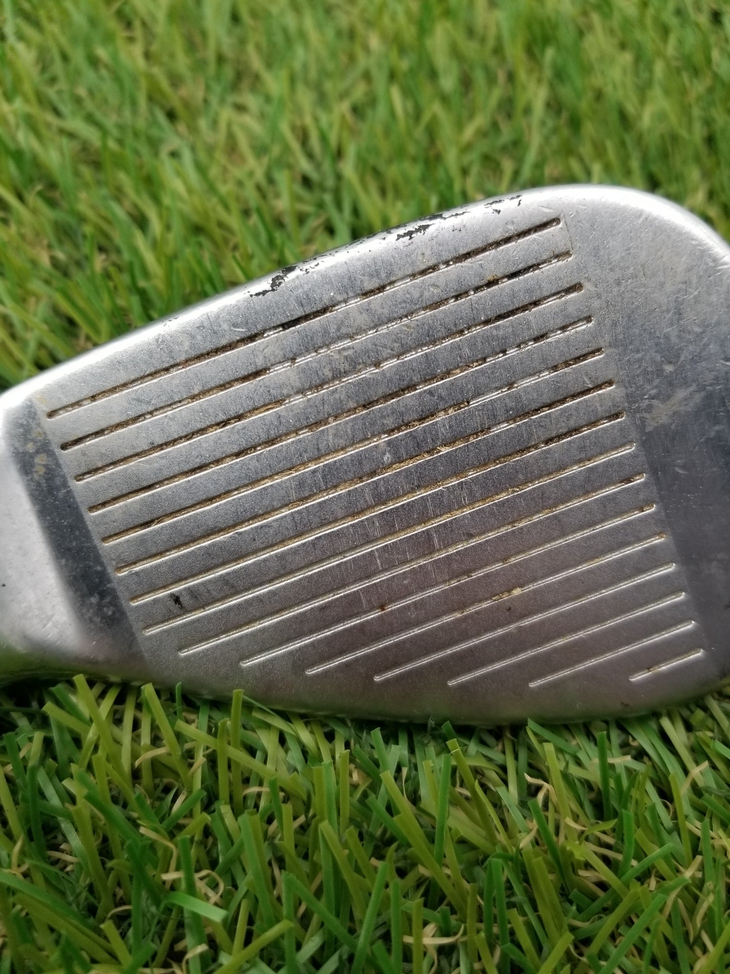 2008 TAYLORMADE TOUR PREFERRED TP 9 IRON STIFF DYNAMIC GOLD S300 FAIR