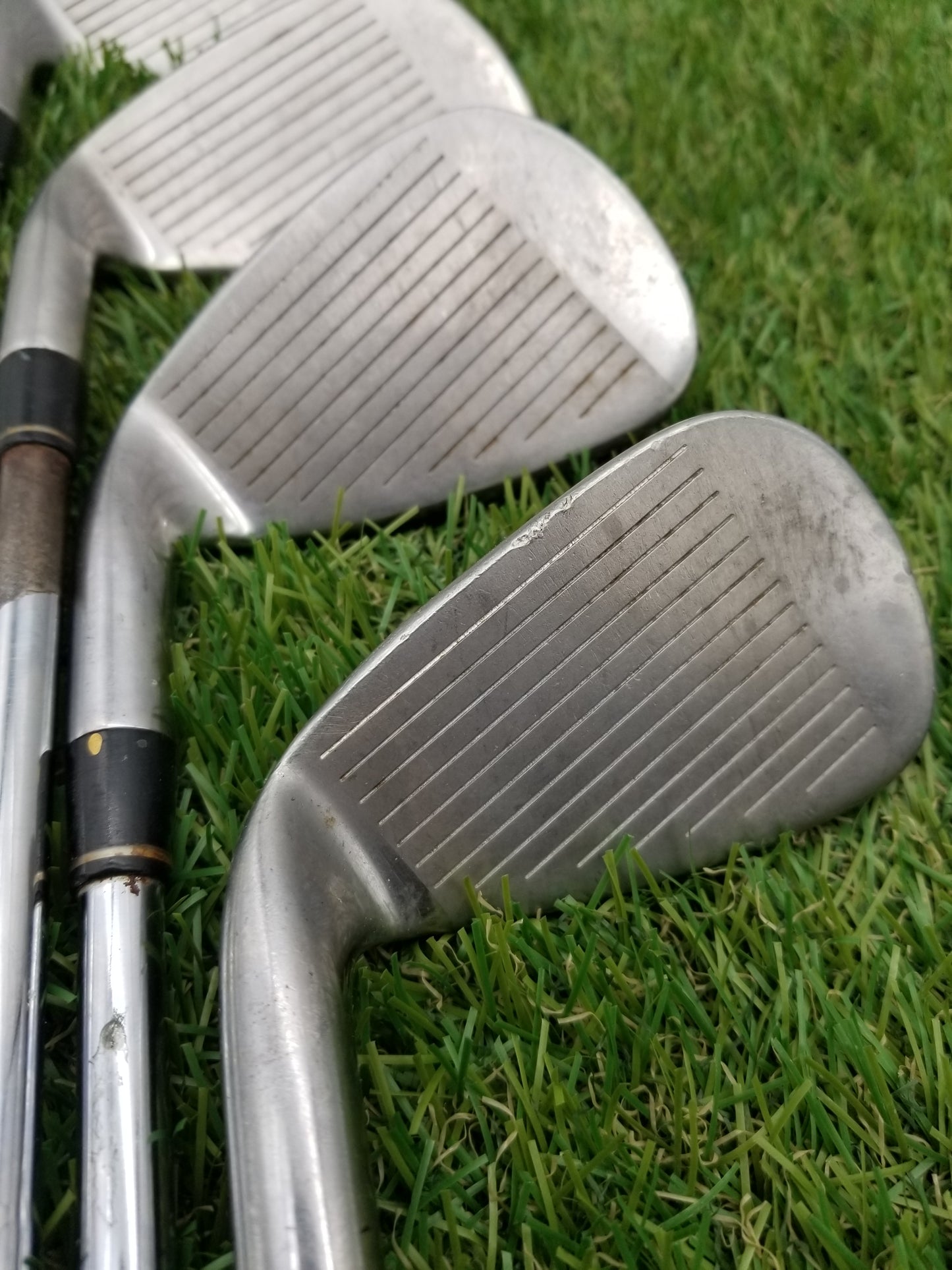 2010 ADAMS IDEA A7 OS IRON SET 8-PW,GW REGULAR ADAMS LITE 85 FAIR