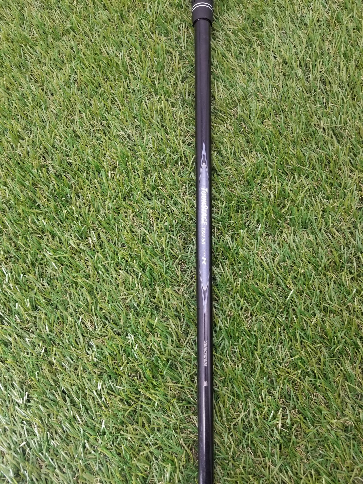 BRIDGESTONE TOUR STAGE VIQ 4 HYBRID 22* BRIDGESTONE TOUR STAGE TSU-50 FAIR