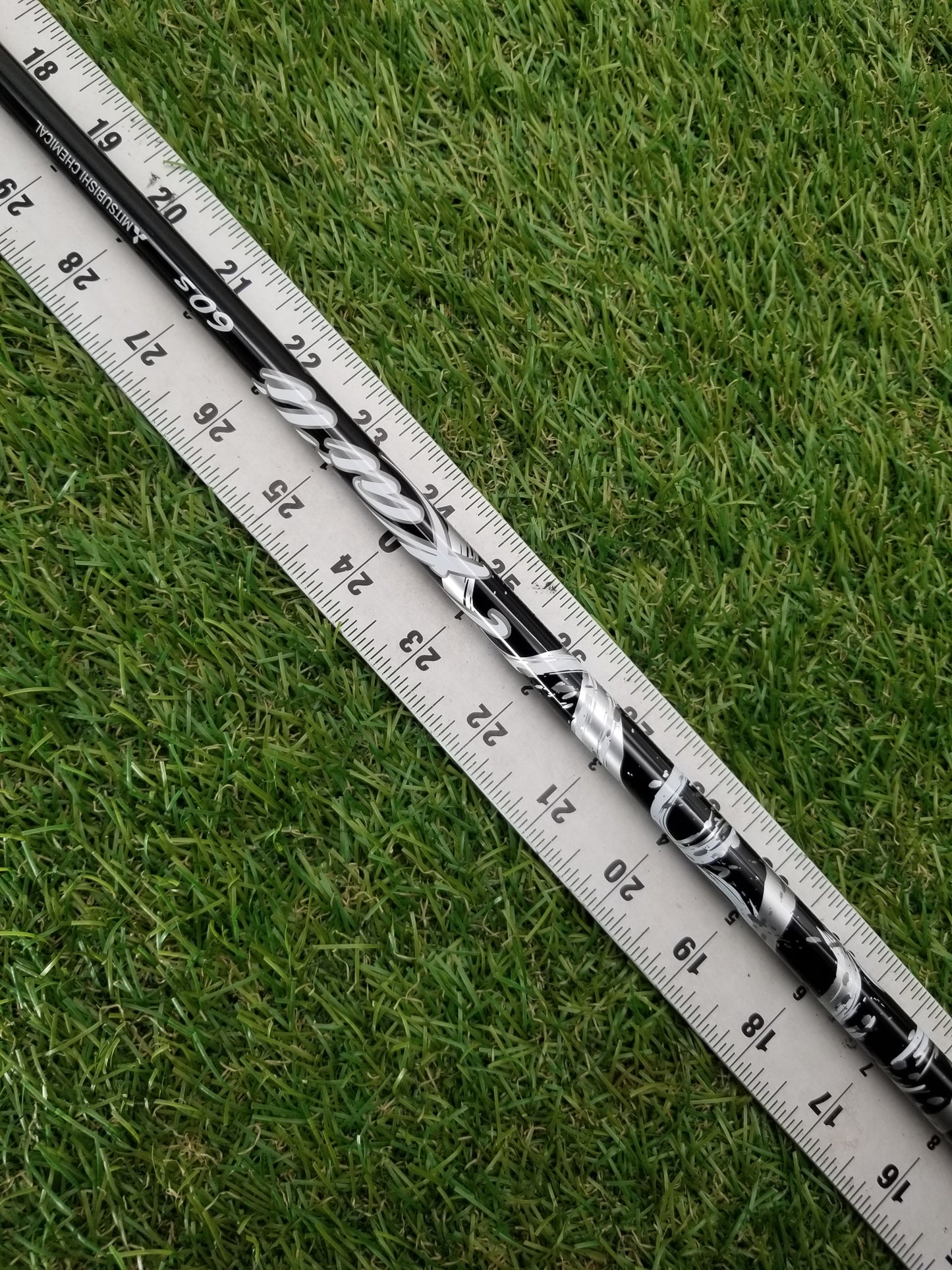 MITSUBISHI KAI'LI WHITE 60 DRIVER SHAFT STIFF 43.75" PING TIP 68G VERYGOOD