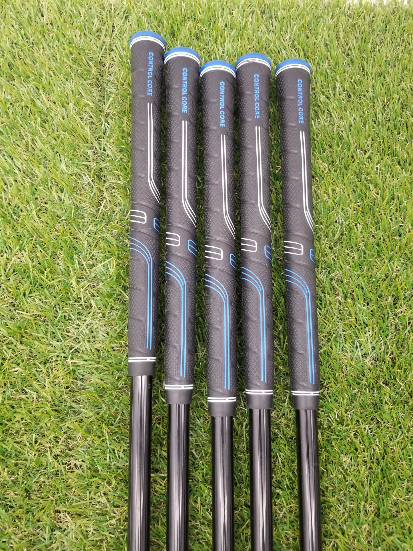 2023 CALLAWAY PARADYM X IRON SET 7I-PW,GW SENIOR ALDILA ASCENT 50 GOOD