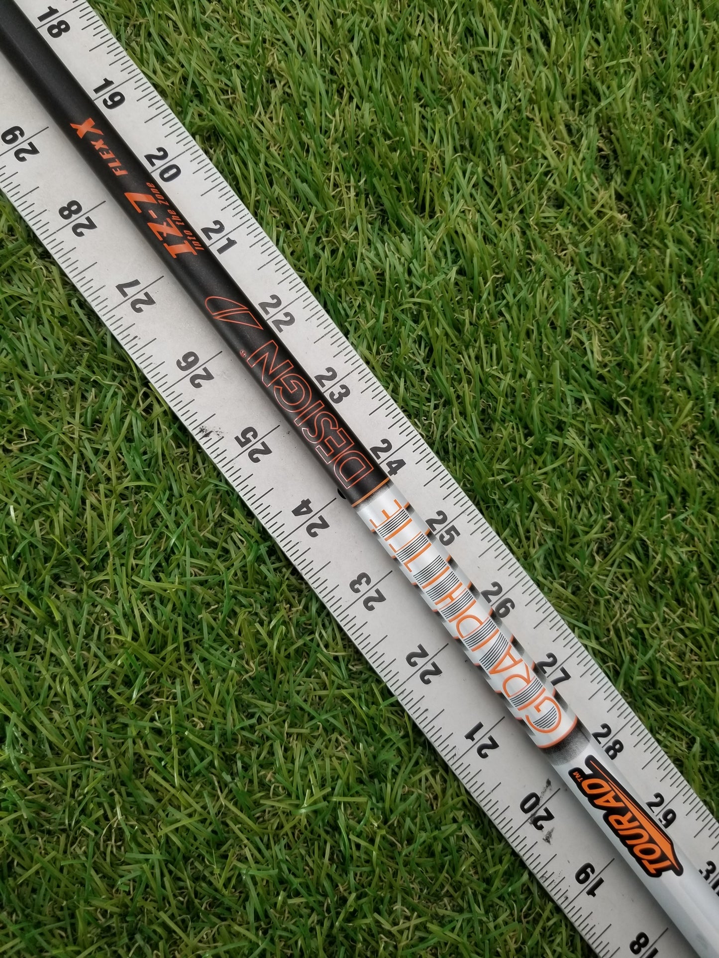 GRAPHITE DESIGN TOUR AD IZ FWY SHAFT XSTIFF 41.25" 74G COBRA TIP VERYGOOD