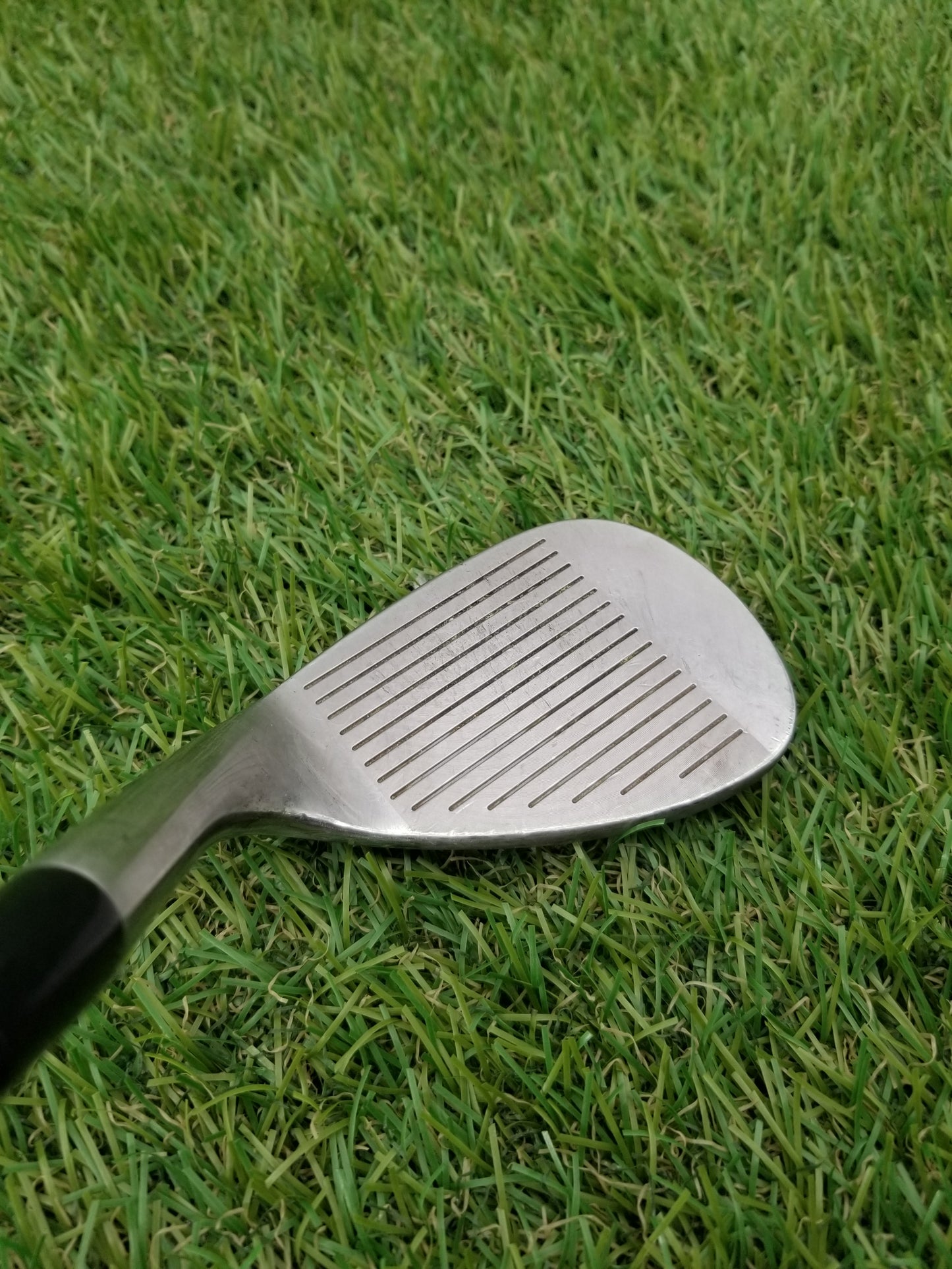 2017 COBRA PUR WEDGE 56* STIFF DYNAMIC GOLD 300 35" GOOD