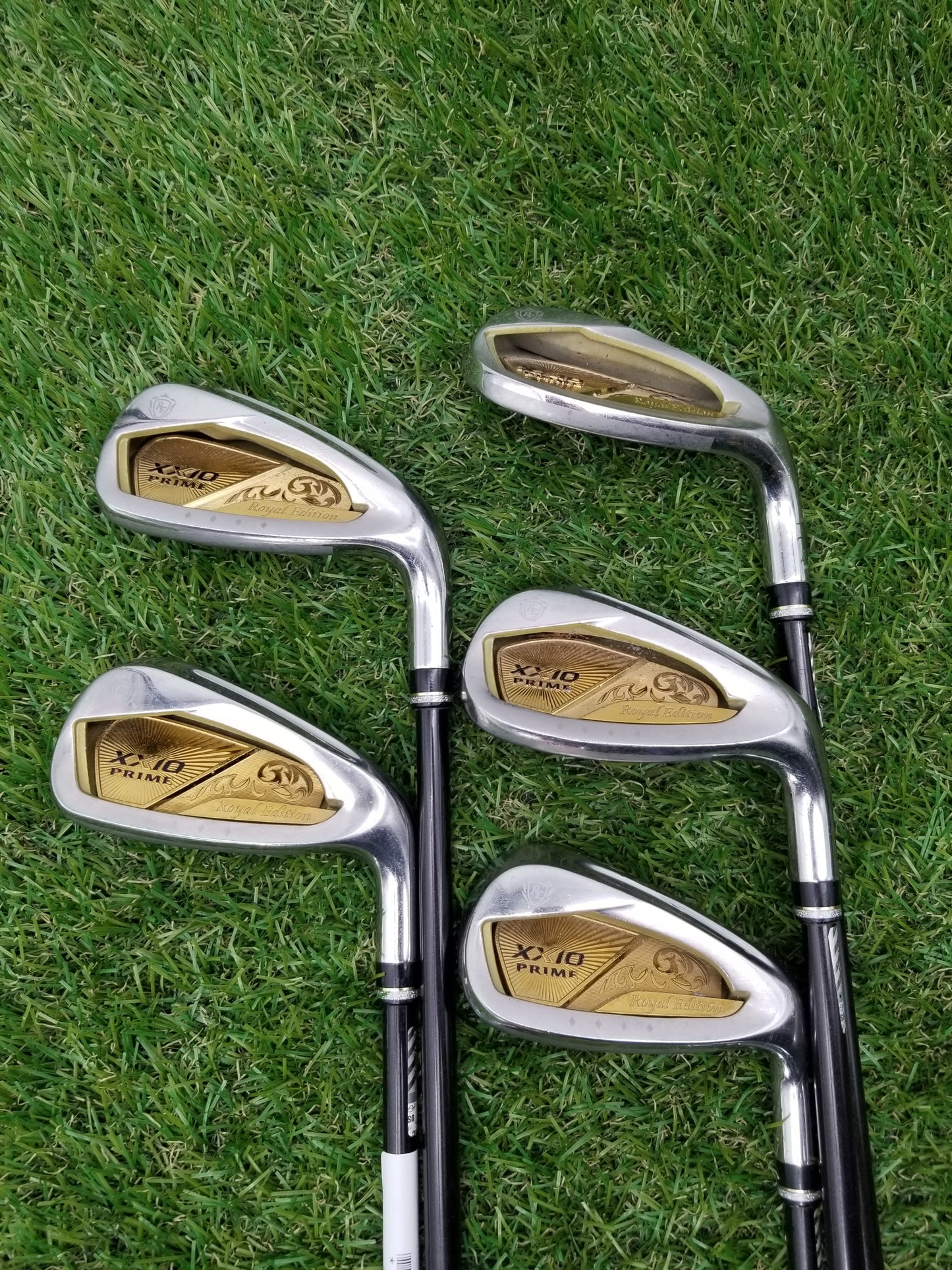 2023 XXIO PRIME 12 ROYAL EDITION IRON SET 7-PW,SW REGULAR SP-1200K +HC GOOD