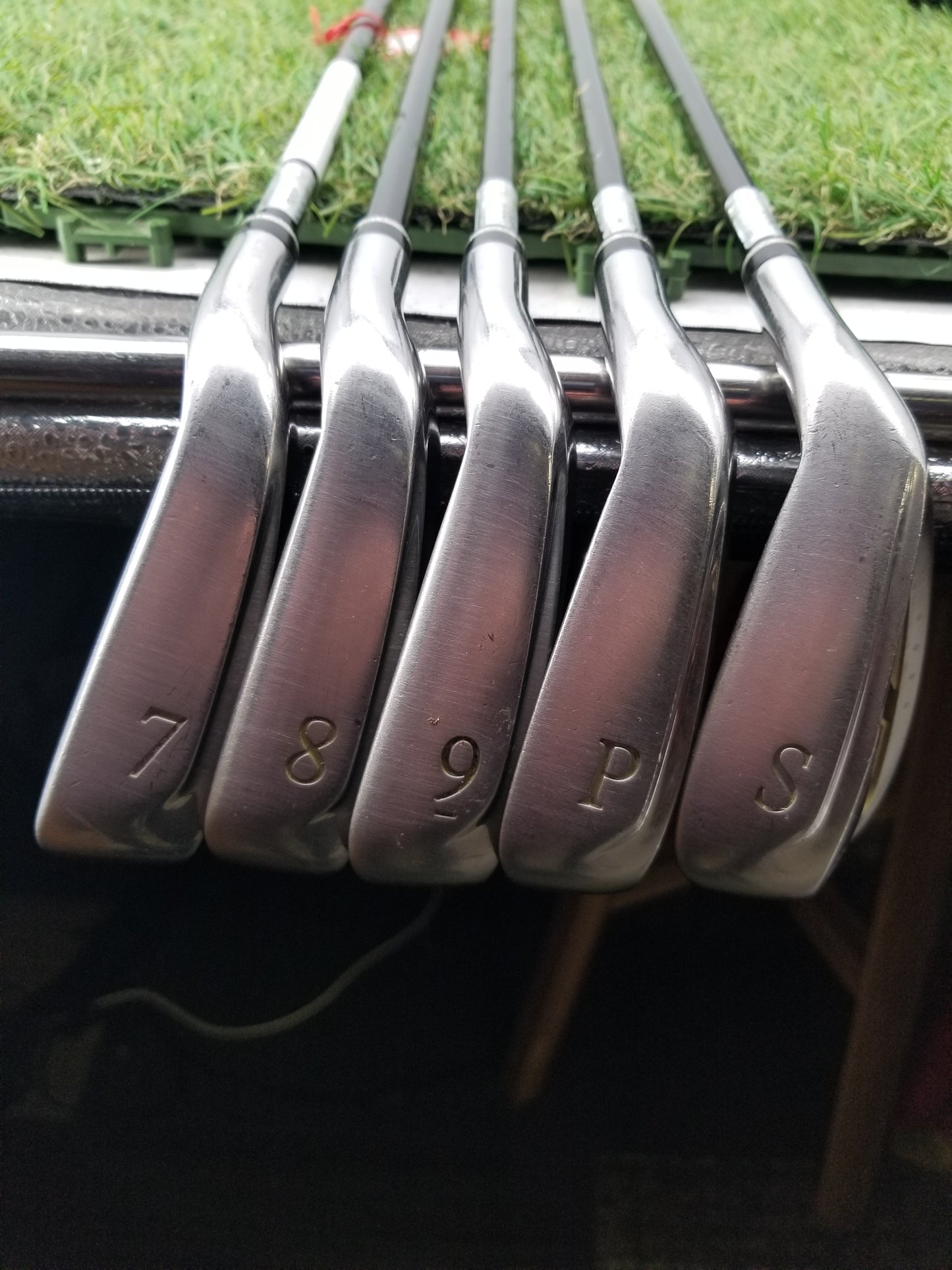 2023 XXIO PRIME 12 ROYAL EDITION IRON SET 7-PW,SW REGULAR SP-1200K +HC GOOD