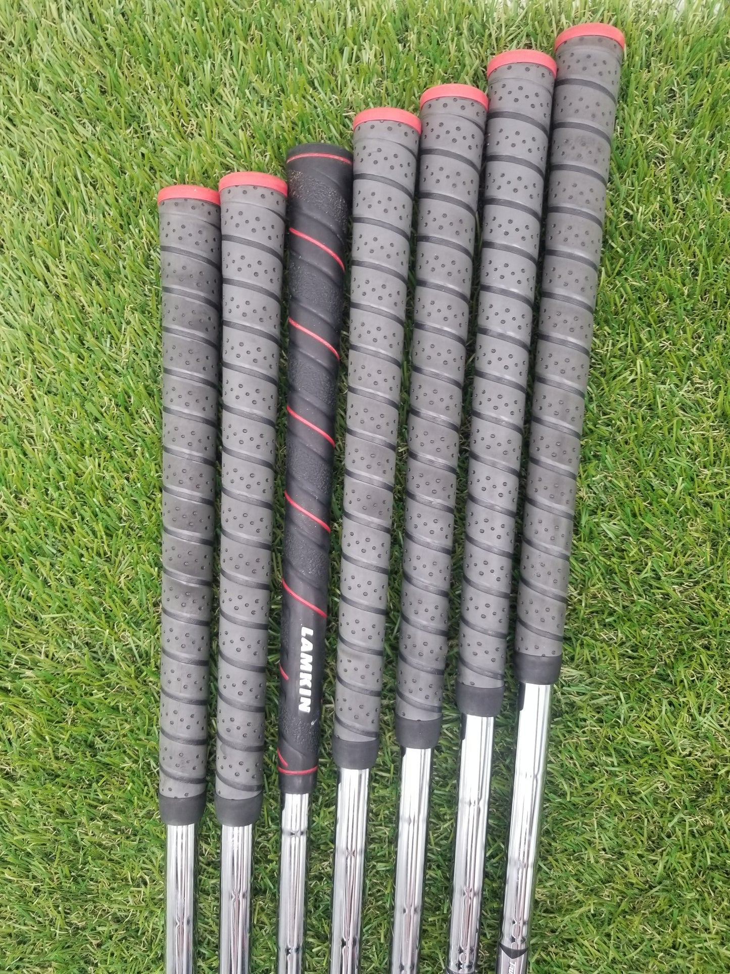 2019 TITLEIST T300 IRON SET 4I-PW STIFF TRUE TEMPER XP 95 GOOD