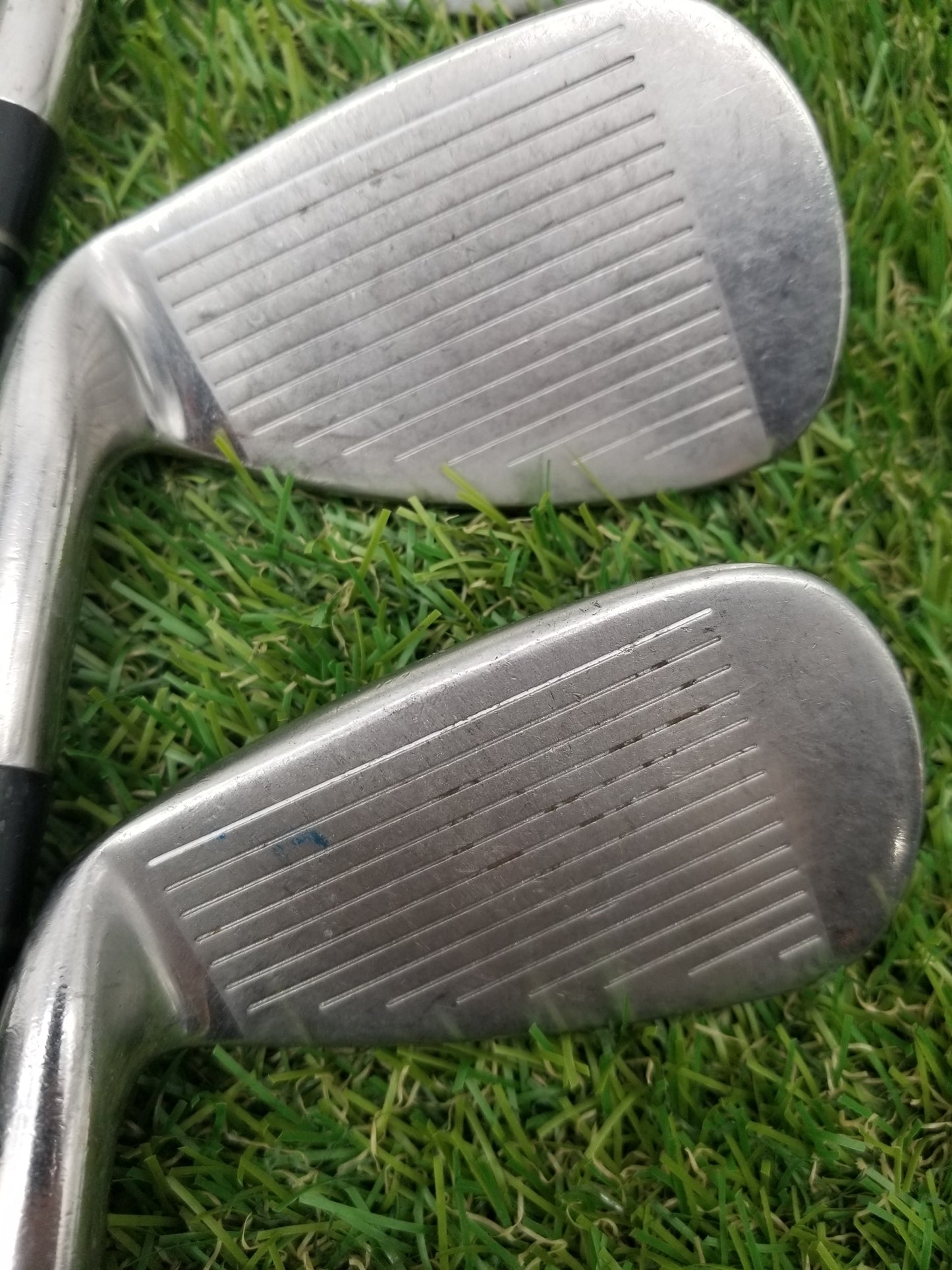 2006 ADAMS IDEA A2 OS IRON SET 4-PW (NO 8) REGULAR GRAFALLOY PROLAUNCH GOOD