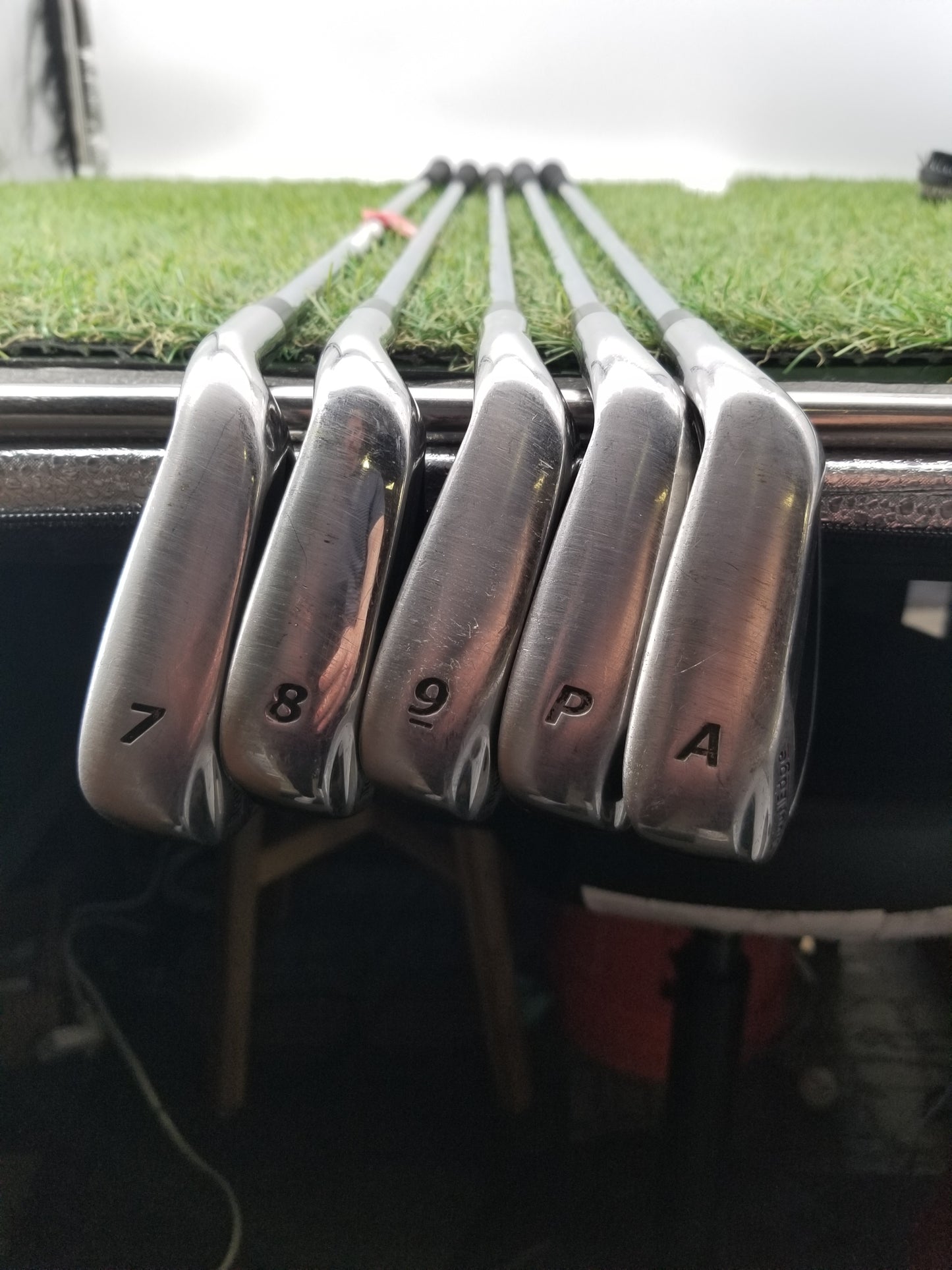 TOUR EDGE HOT LAUNCH IRON SET 7I-PW,GW REGULAR DYNAMIC GOLD GOOD