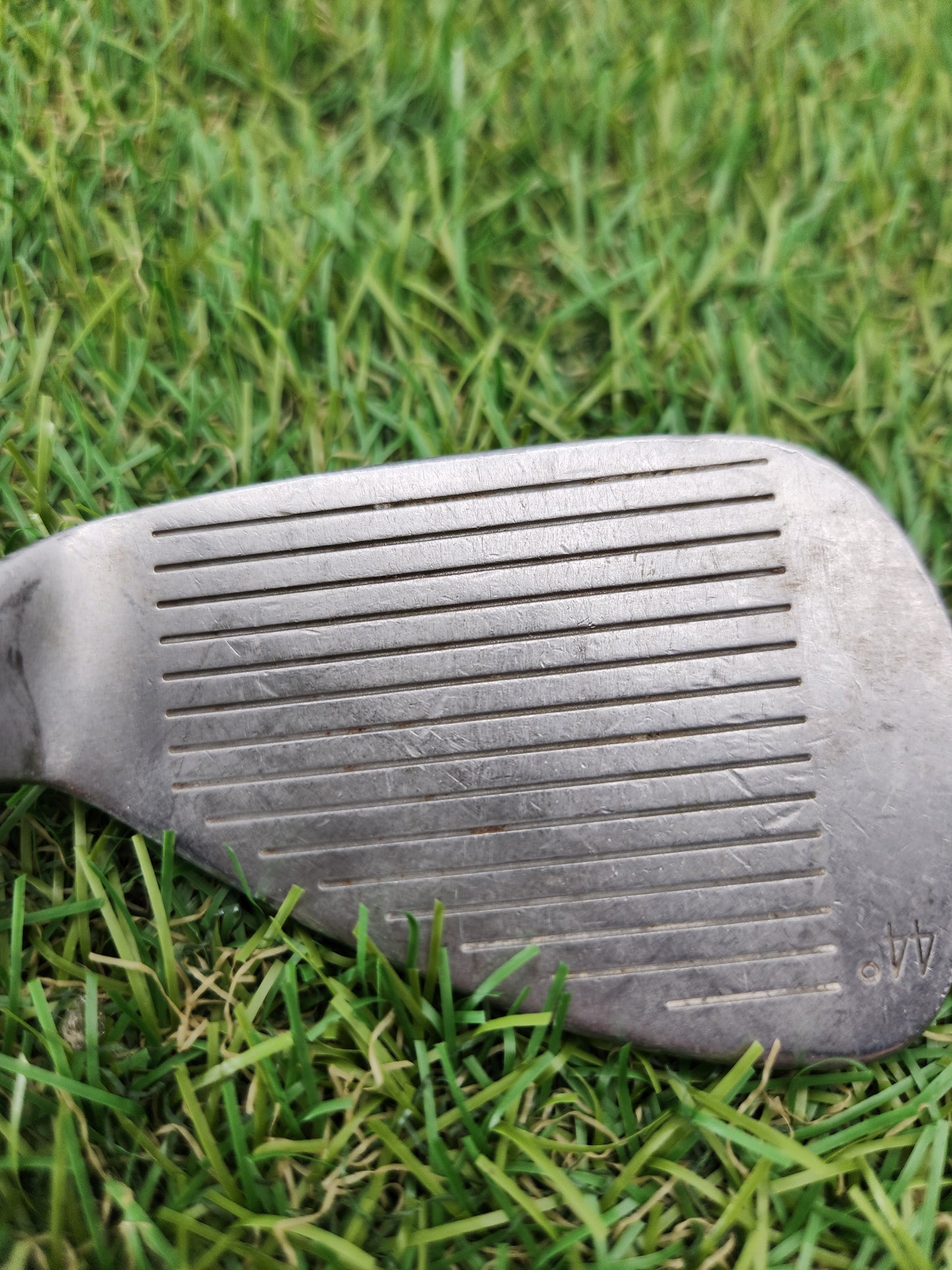 TOMMY ARMOUR 845S SILVER SCOT 9 IRON STIFF G FORCE 2 TS 105 36" GOOD