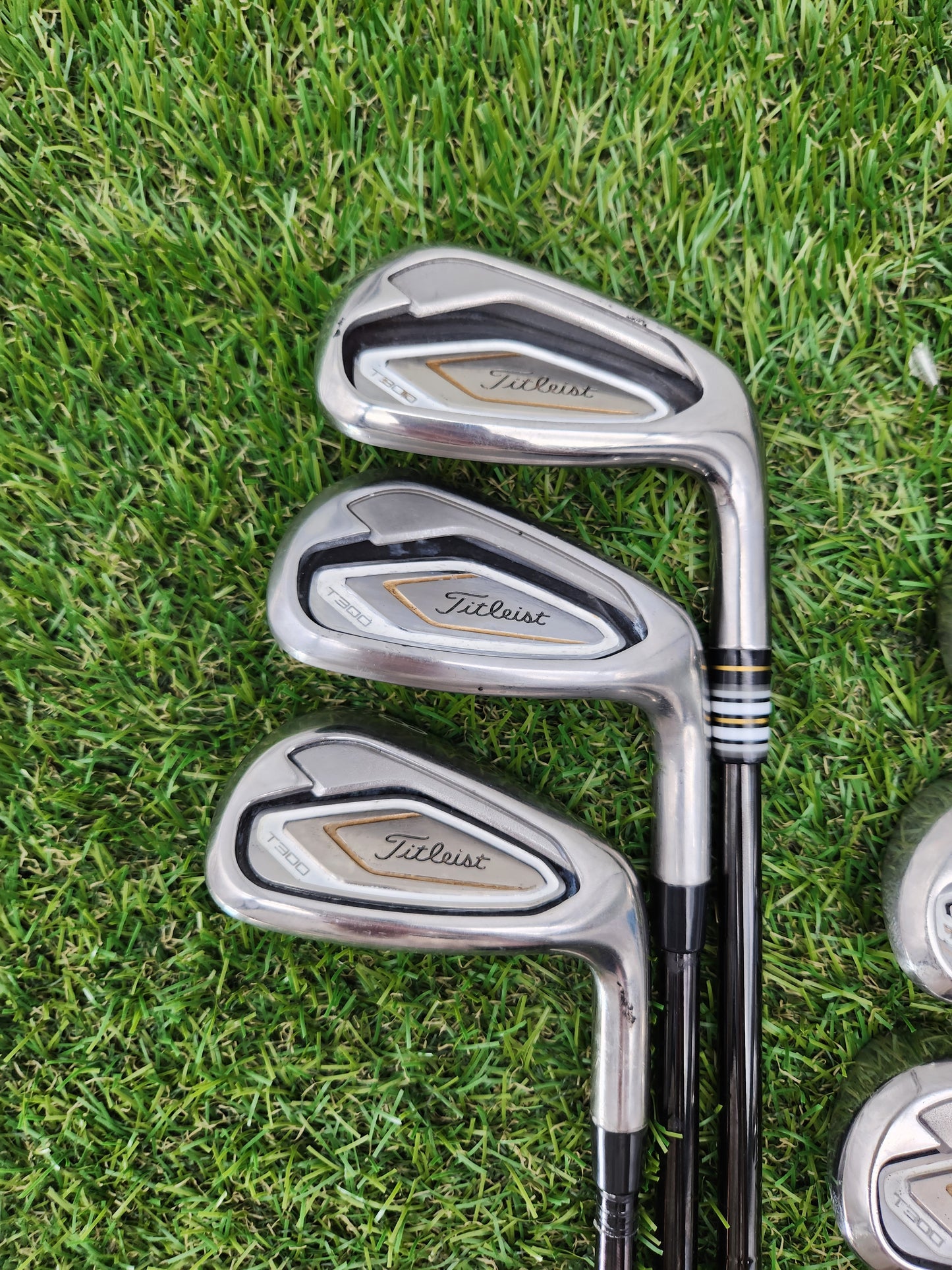 2019 TITLEIST T300 IRON SET 5-PW,GW STIFF KBS CUSTOM EXPERIENCE GOOD