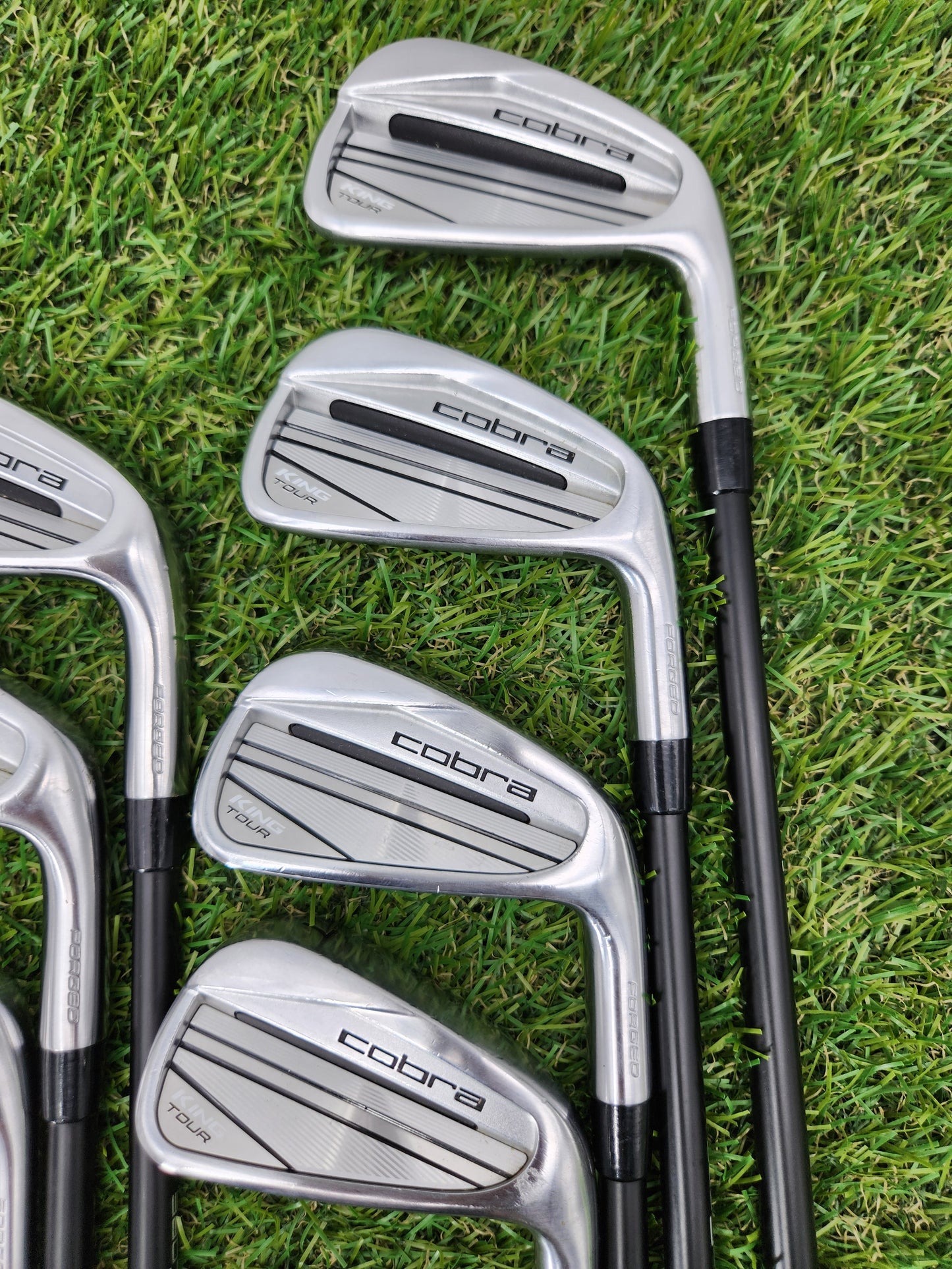 2023 COBRA KING TOUR IRON SET 4I-PW XSTIFF FUJIKURA AXIOM VELOCORE 125 VERYGOOD