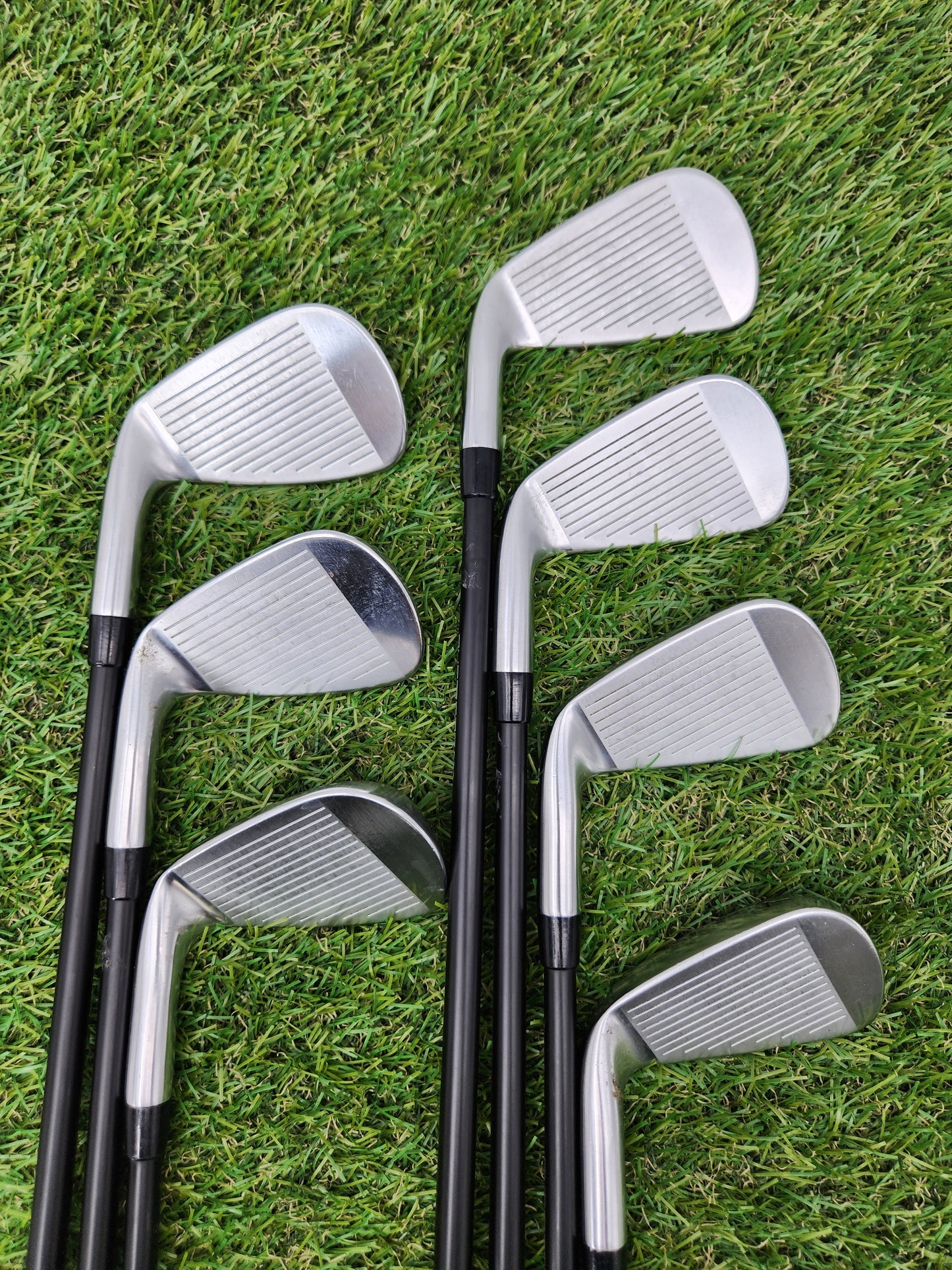2023 COBRA KING TOUR IRON SET 4I-PW XSTIFF FUJIKURA AXIOM VELOCORE 125 VERYGOOD