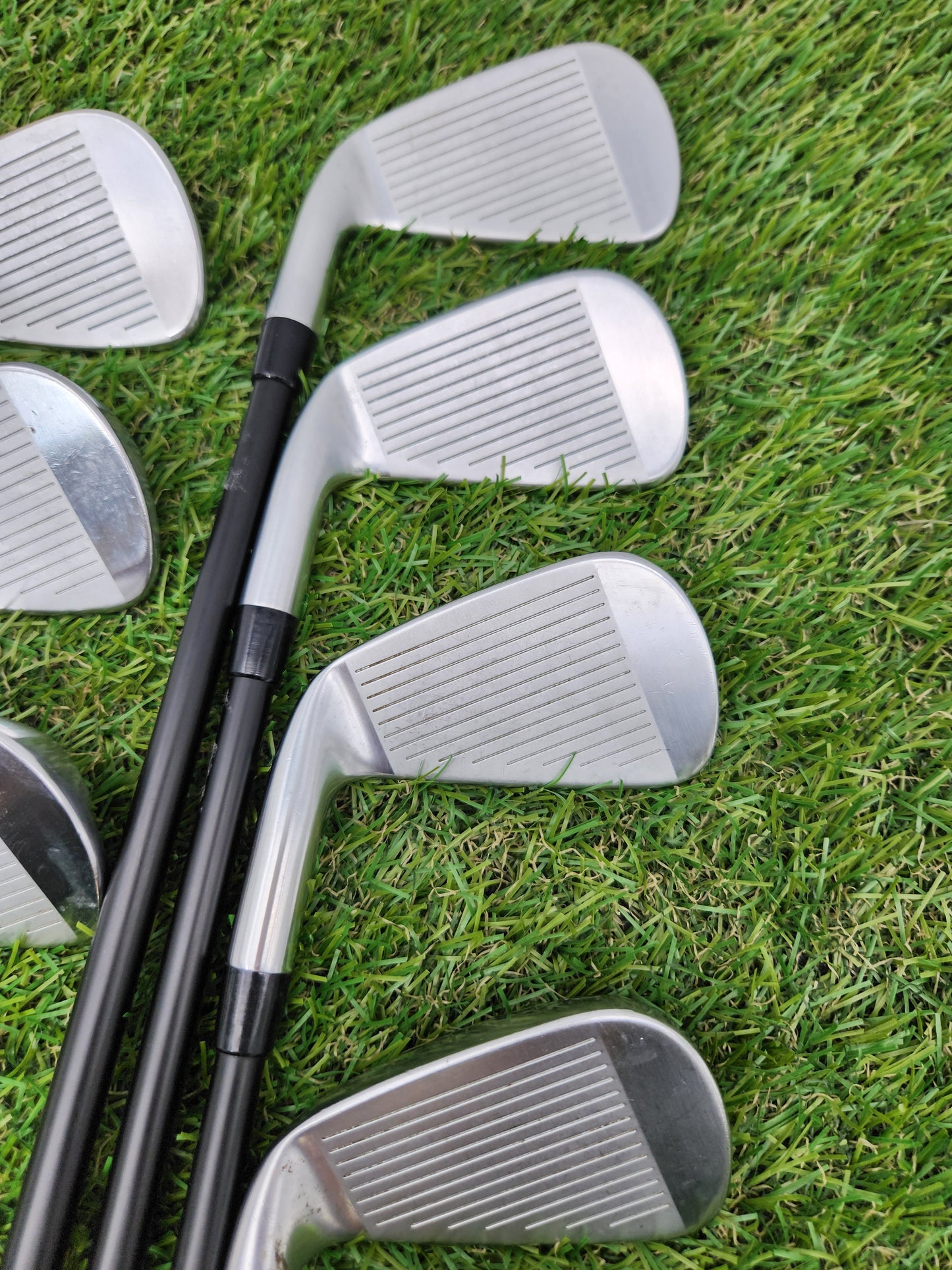 2023 COBRA KING TOUR IRON SET 4I-PW XSTIFF FUJIKURA AXIOM VELOCORE 125 VERYGOOD