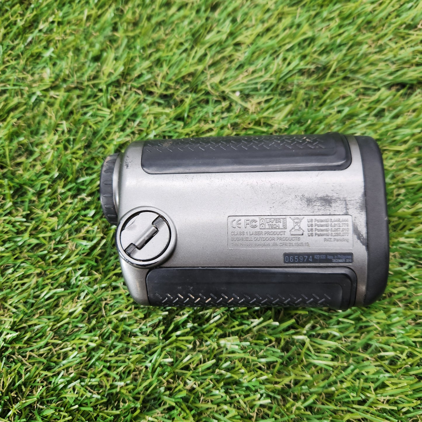 BUSHNELL LASER RANGEFINDER +CASE GOOD